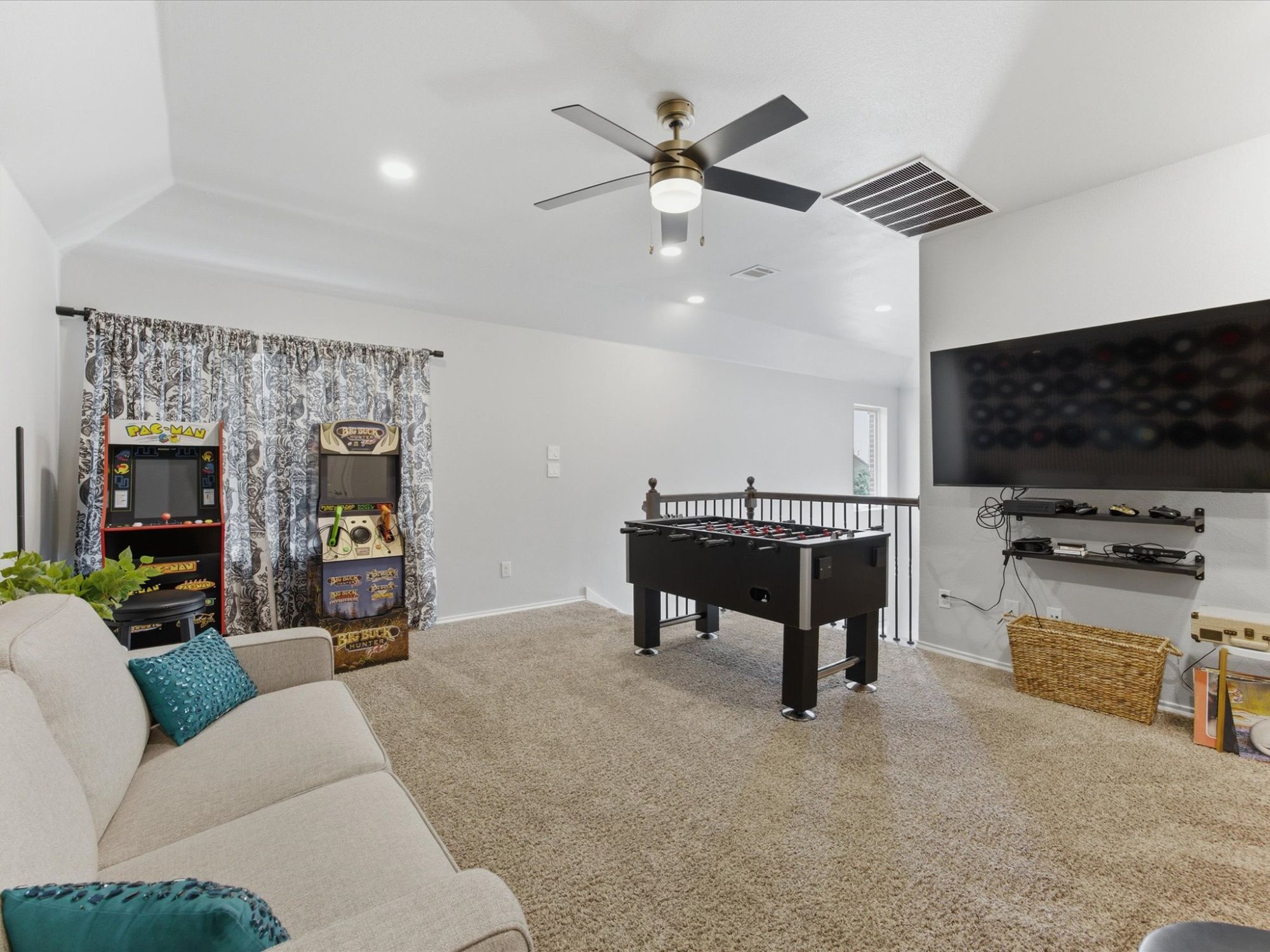 617 Blue Teal Place