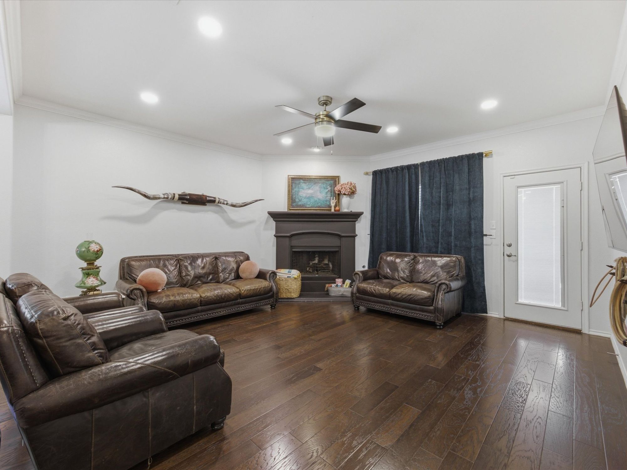 617 Blue Teal Place