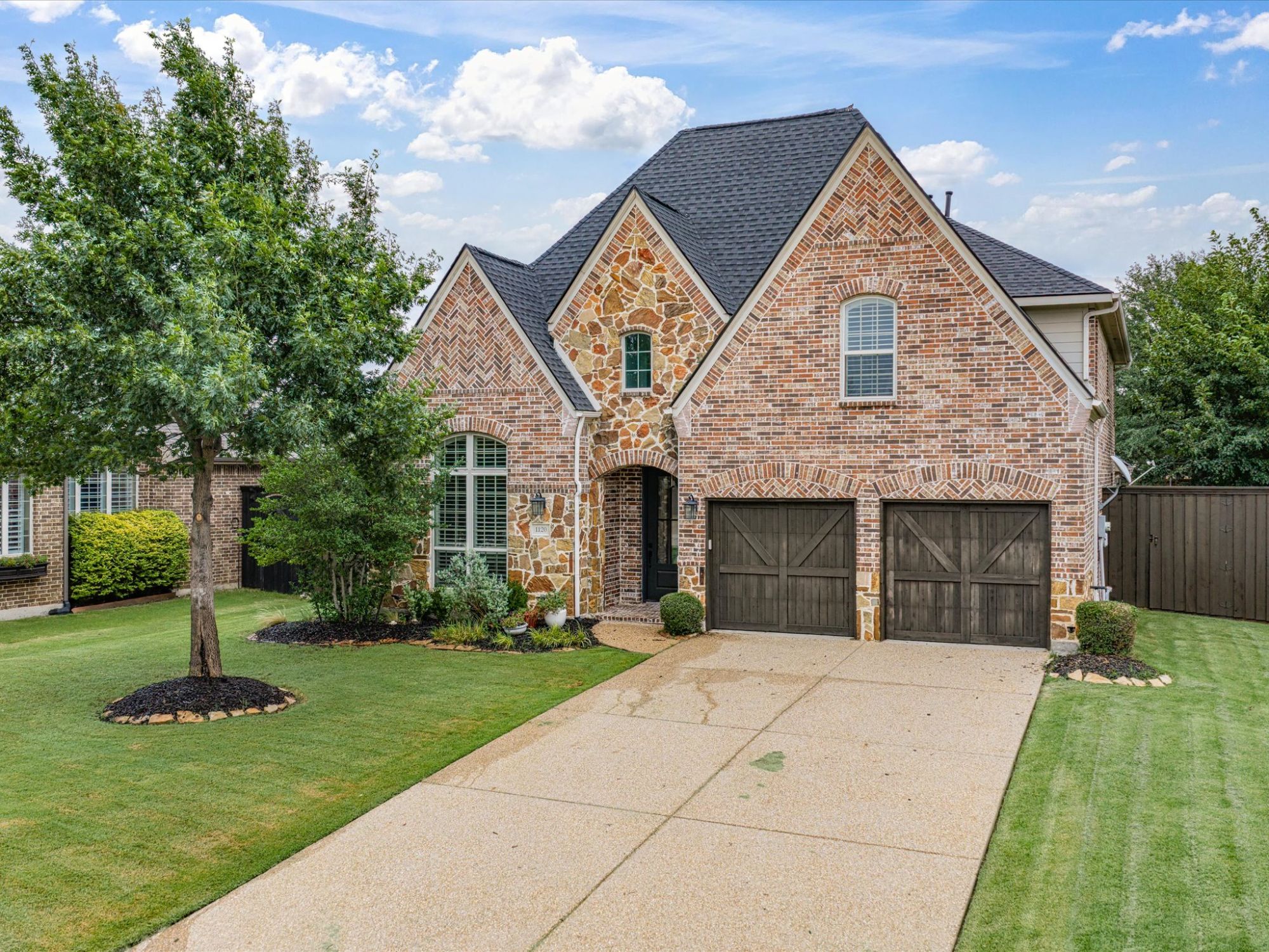 1120 Golden Sunset Court