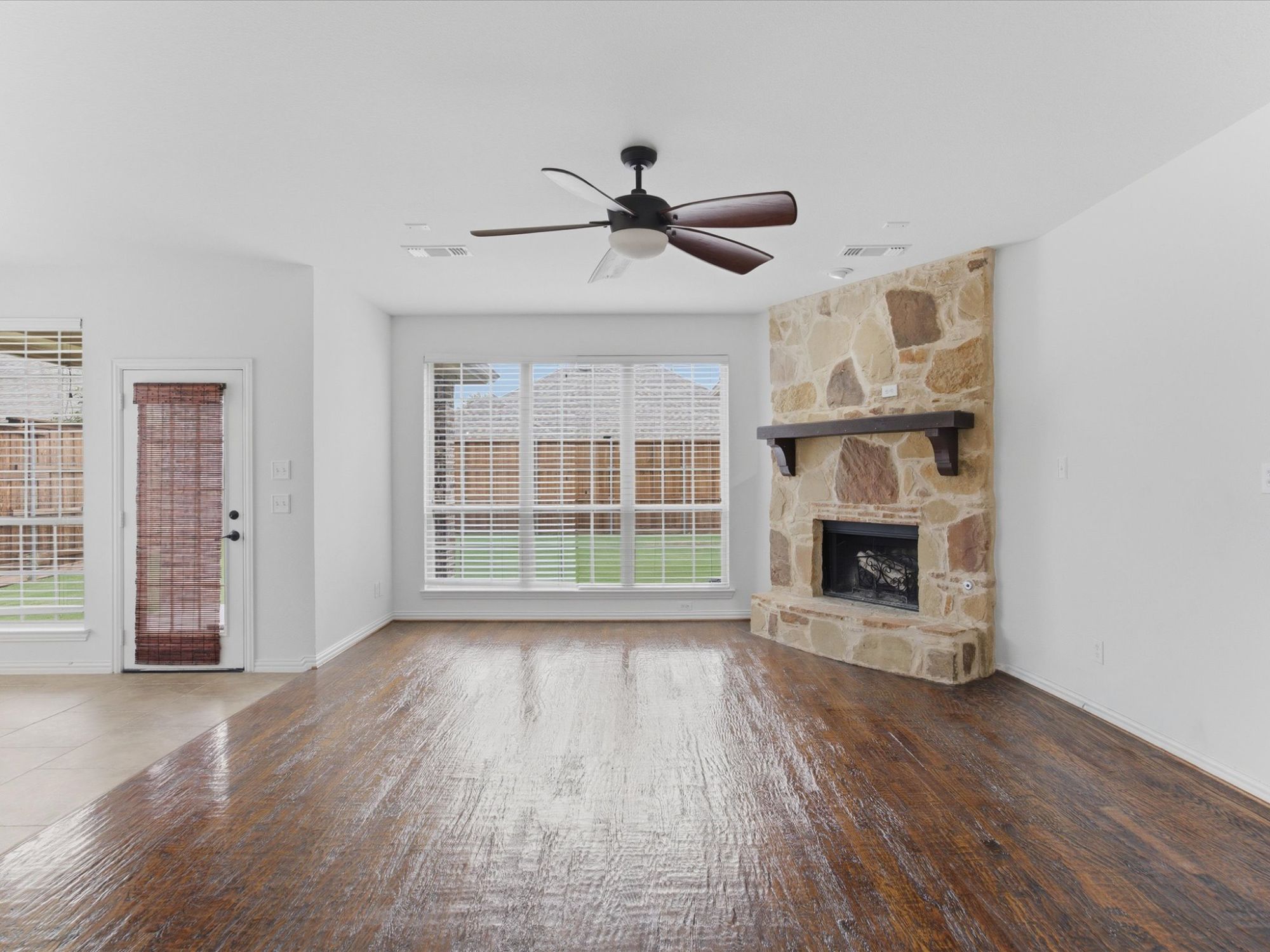 1120 Golden Sunset Court