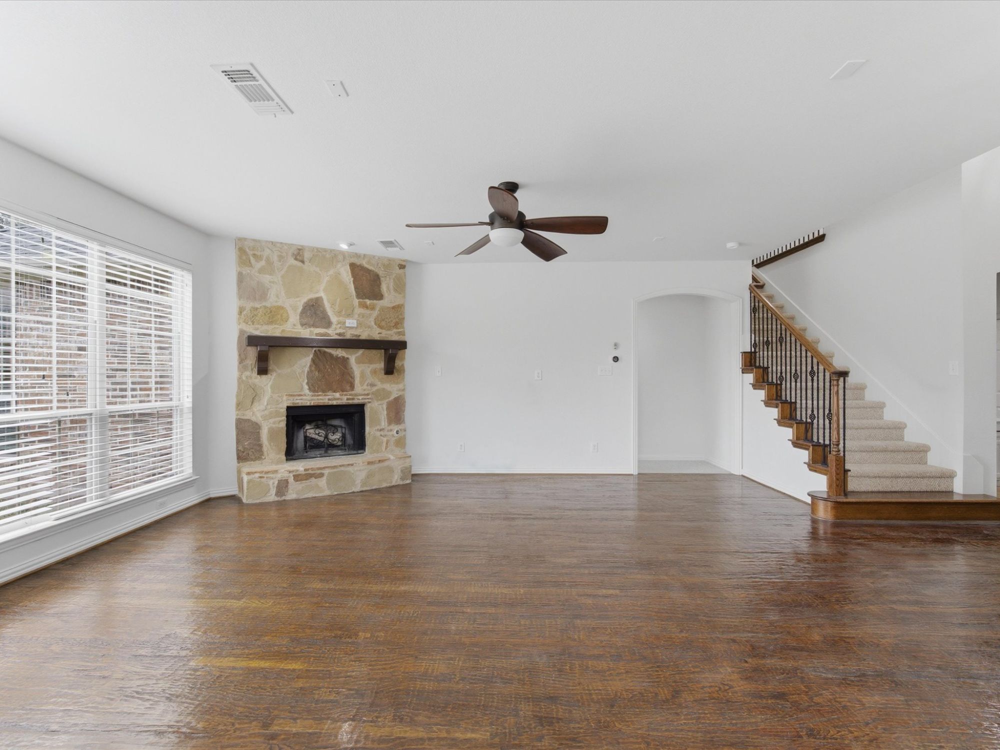 1120 Golden Sunset Court