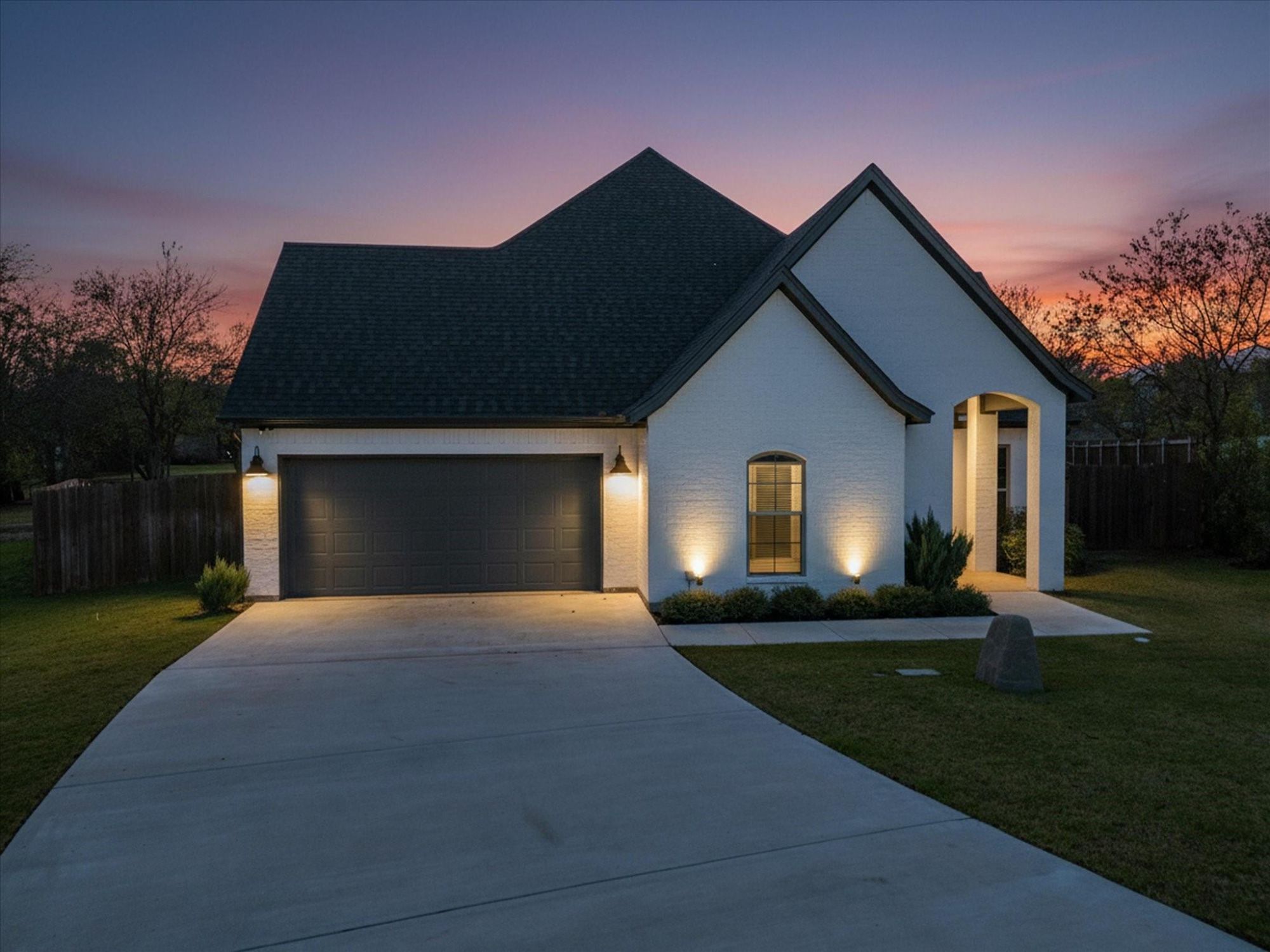 8236 Loar Court