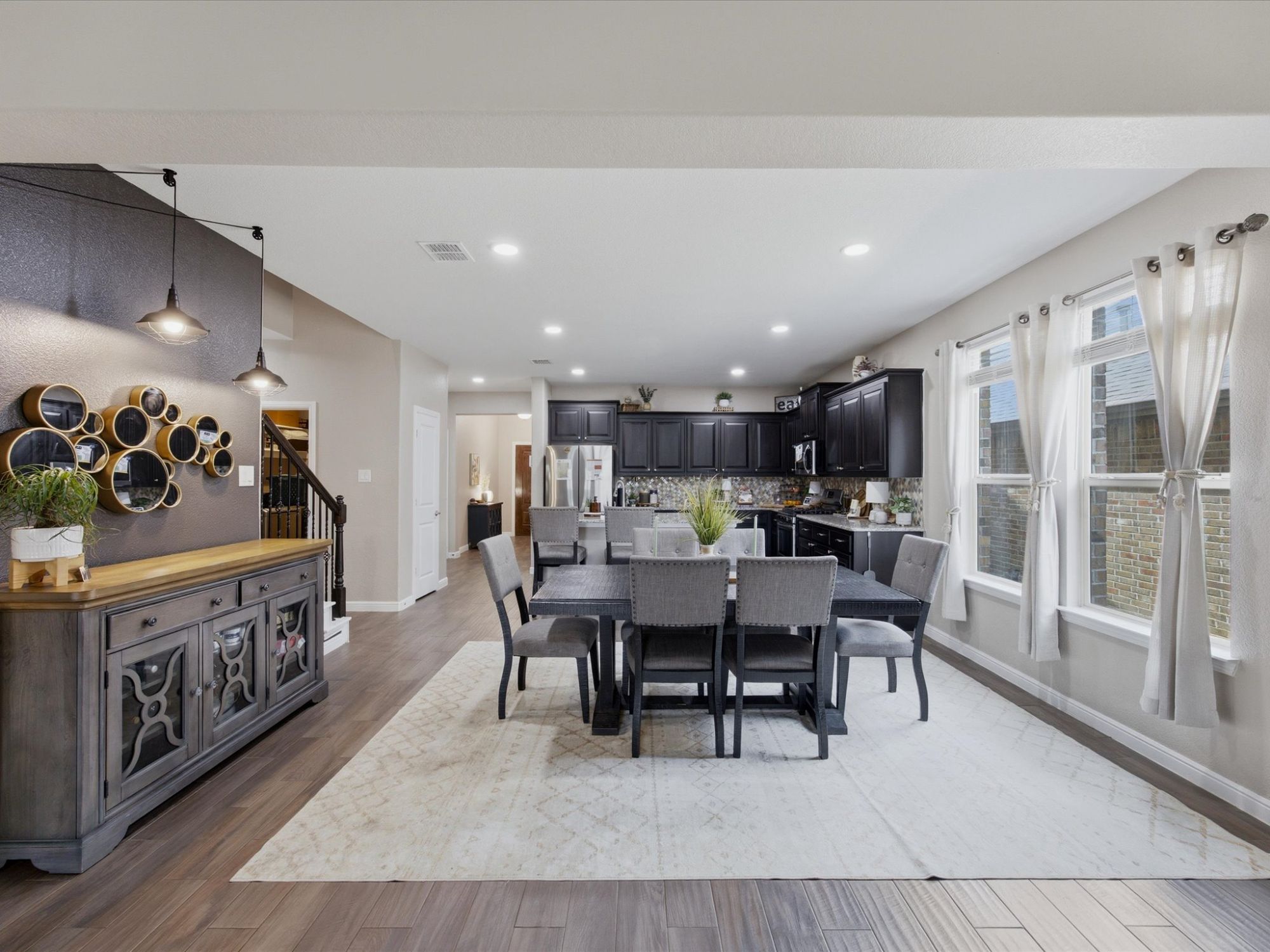 2527 Candle Lane