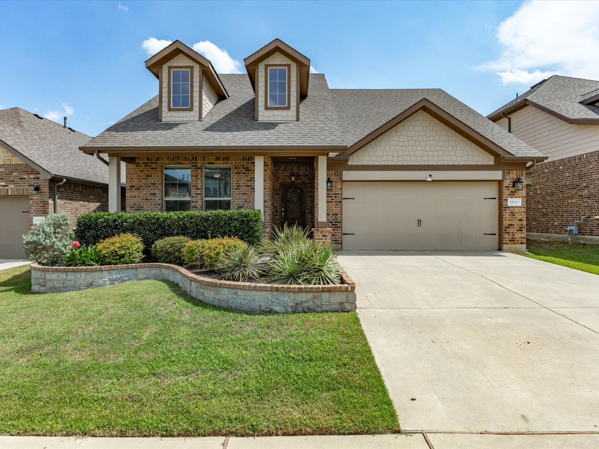 2527 Candle Lane