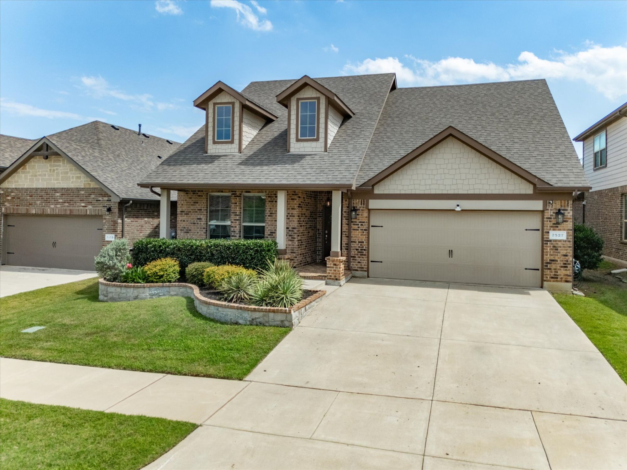 2527 Candle Lane