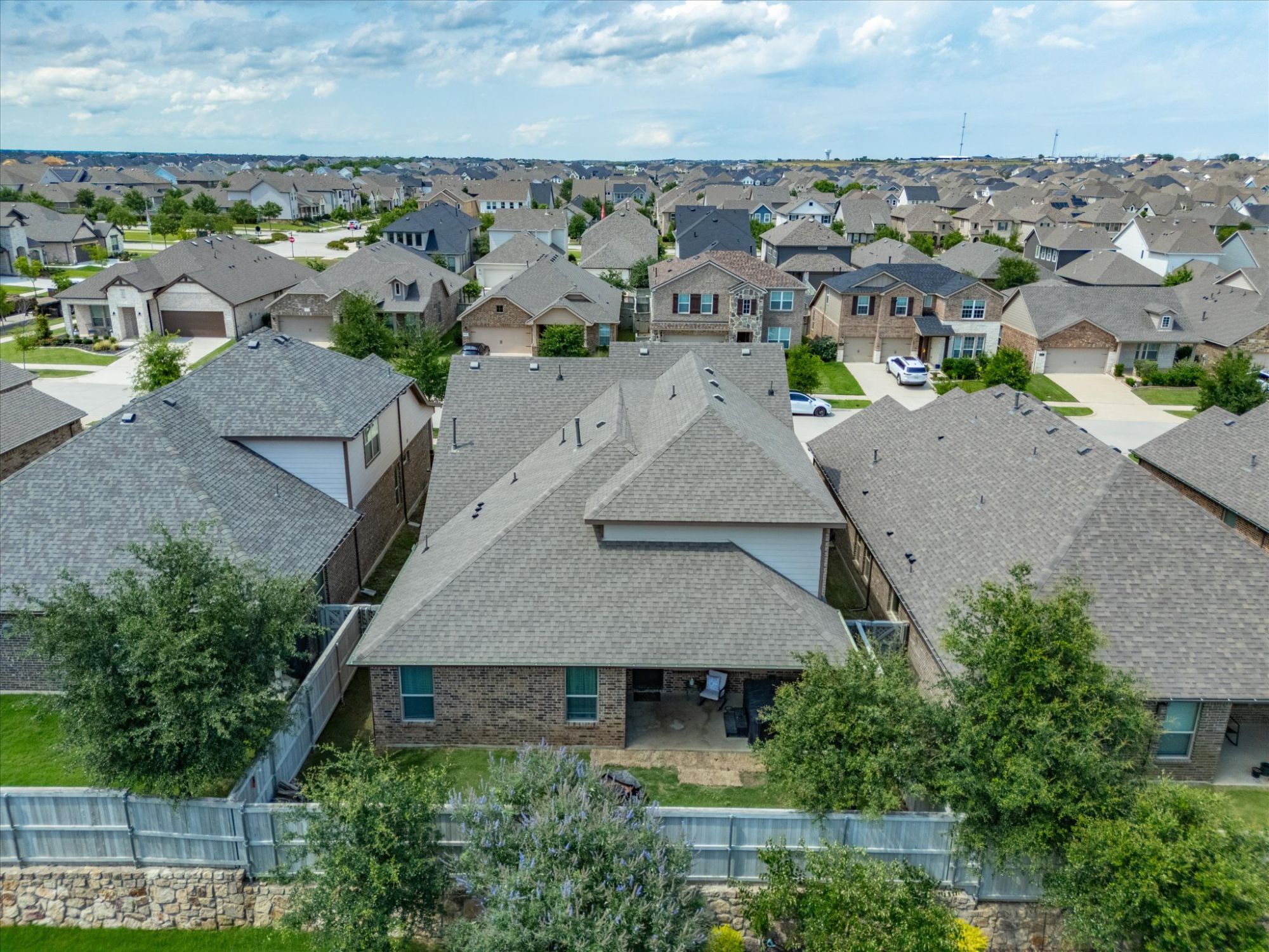 2527 Candle Lane