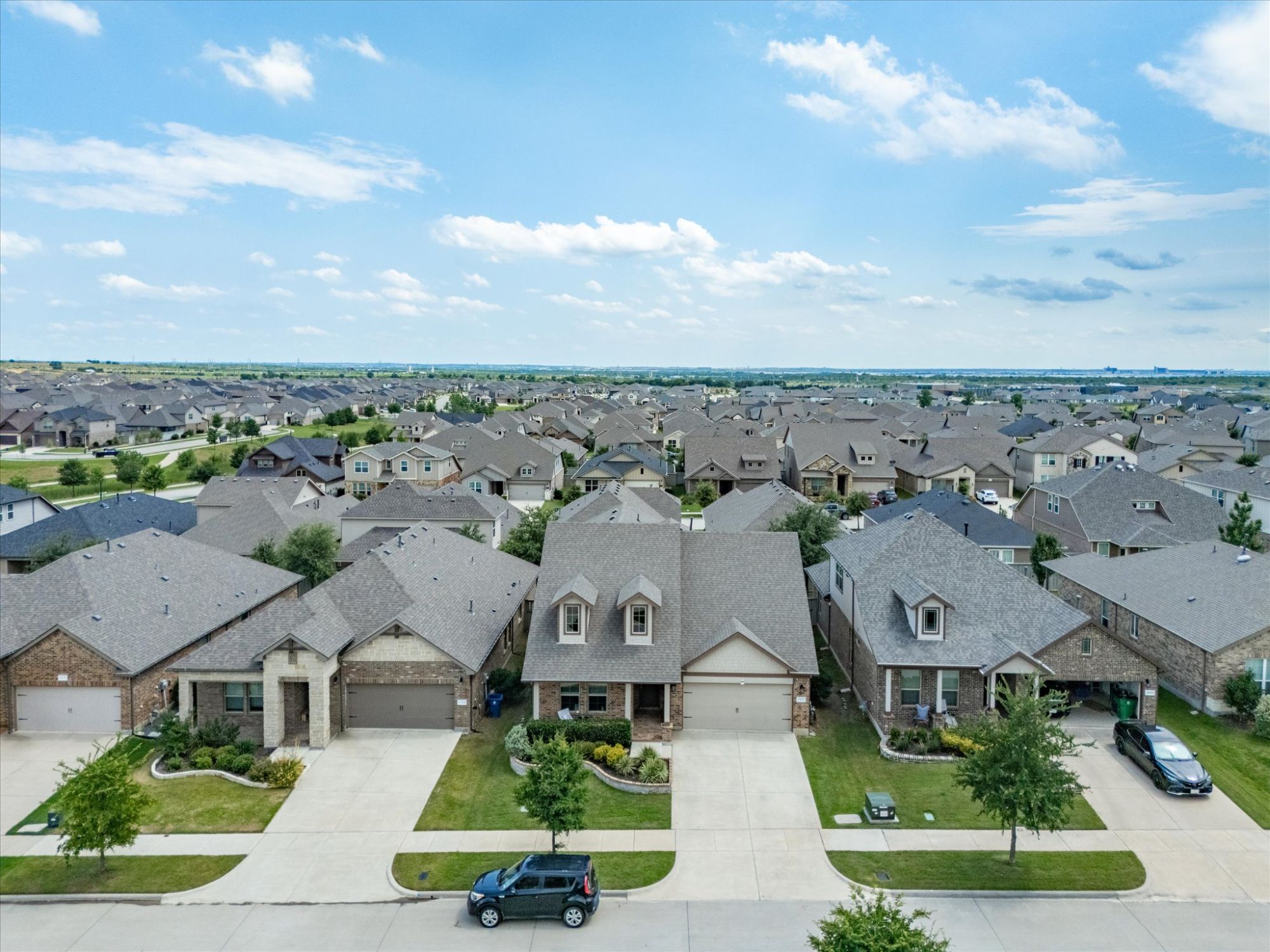 2527 Candle Lane
