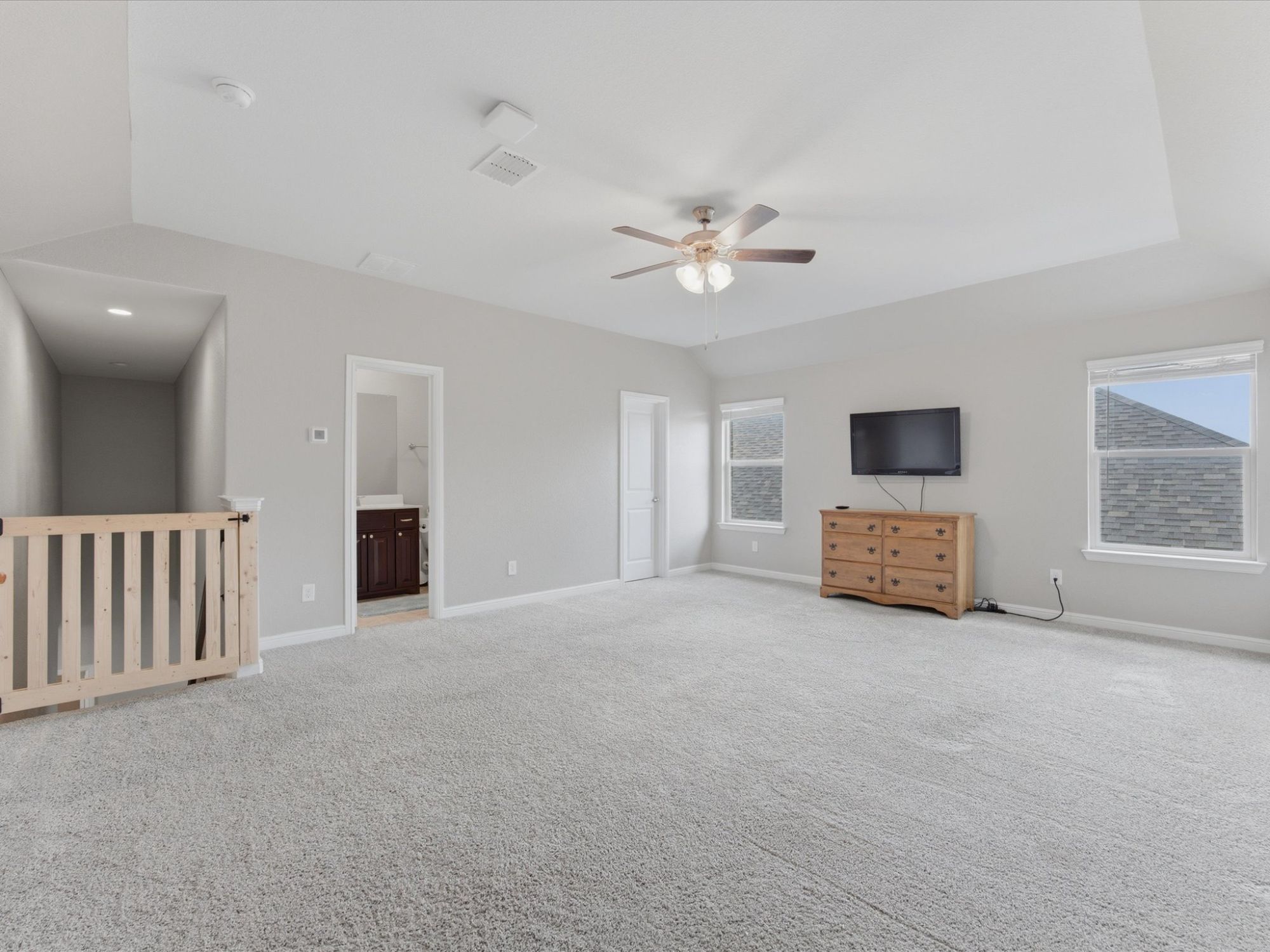 2527 Candle Lane