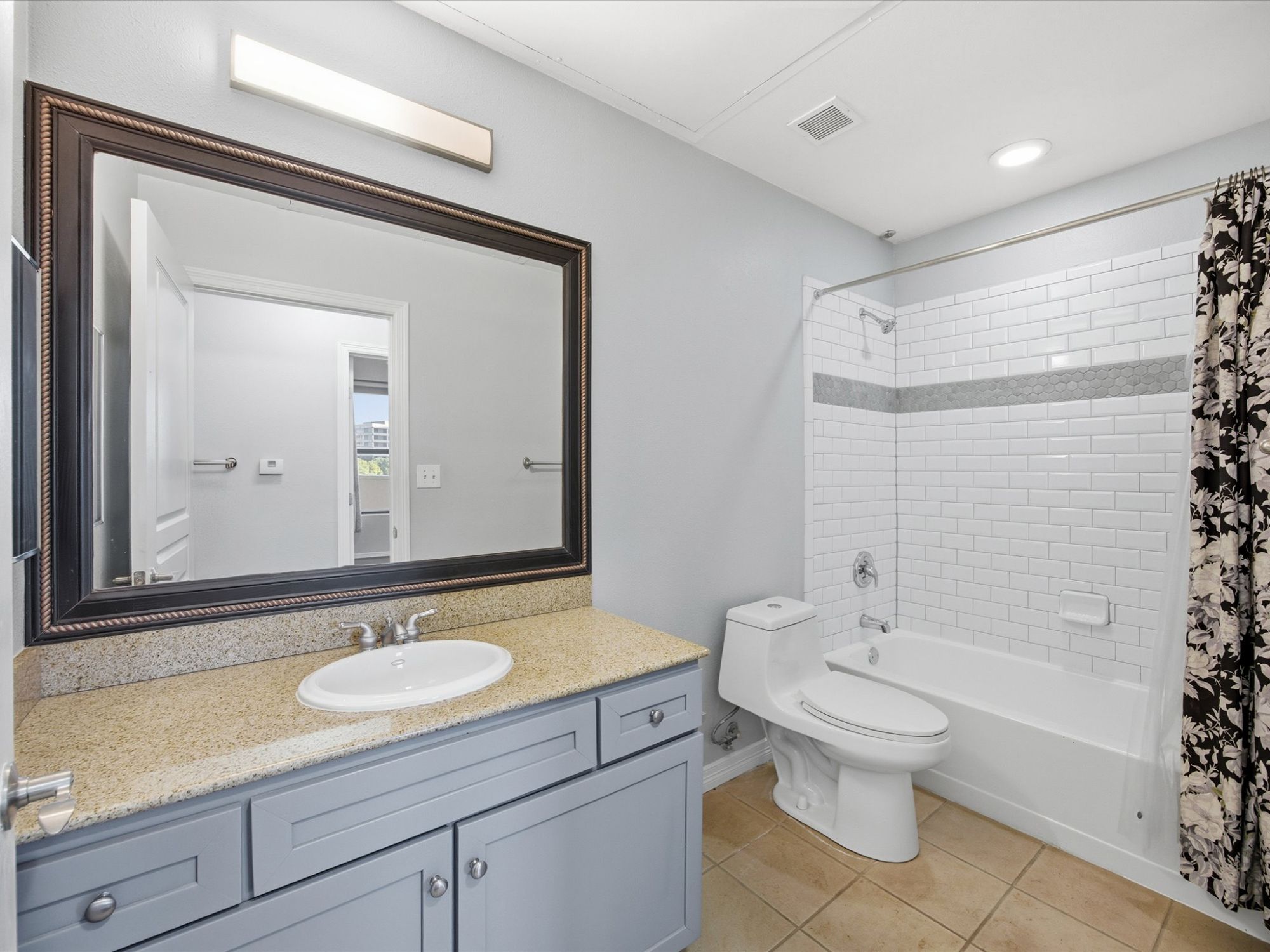330 Las Colinas Boulevard unit #614