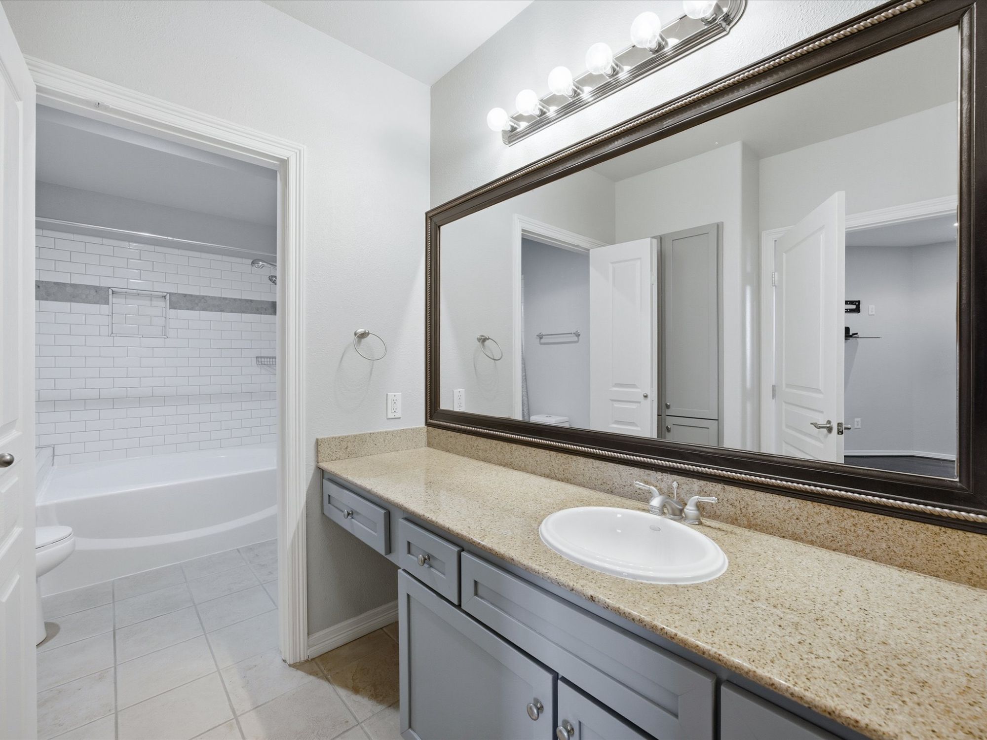 330 Las Colinas Boulevard unit #614