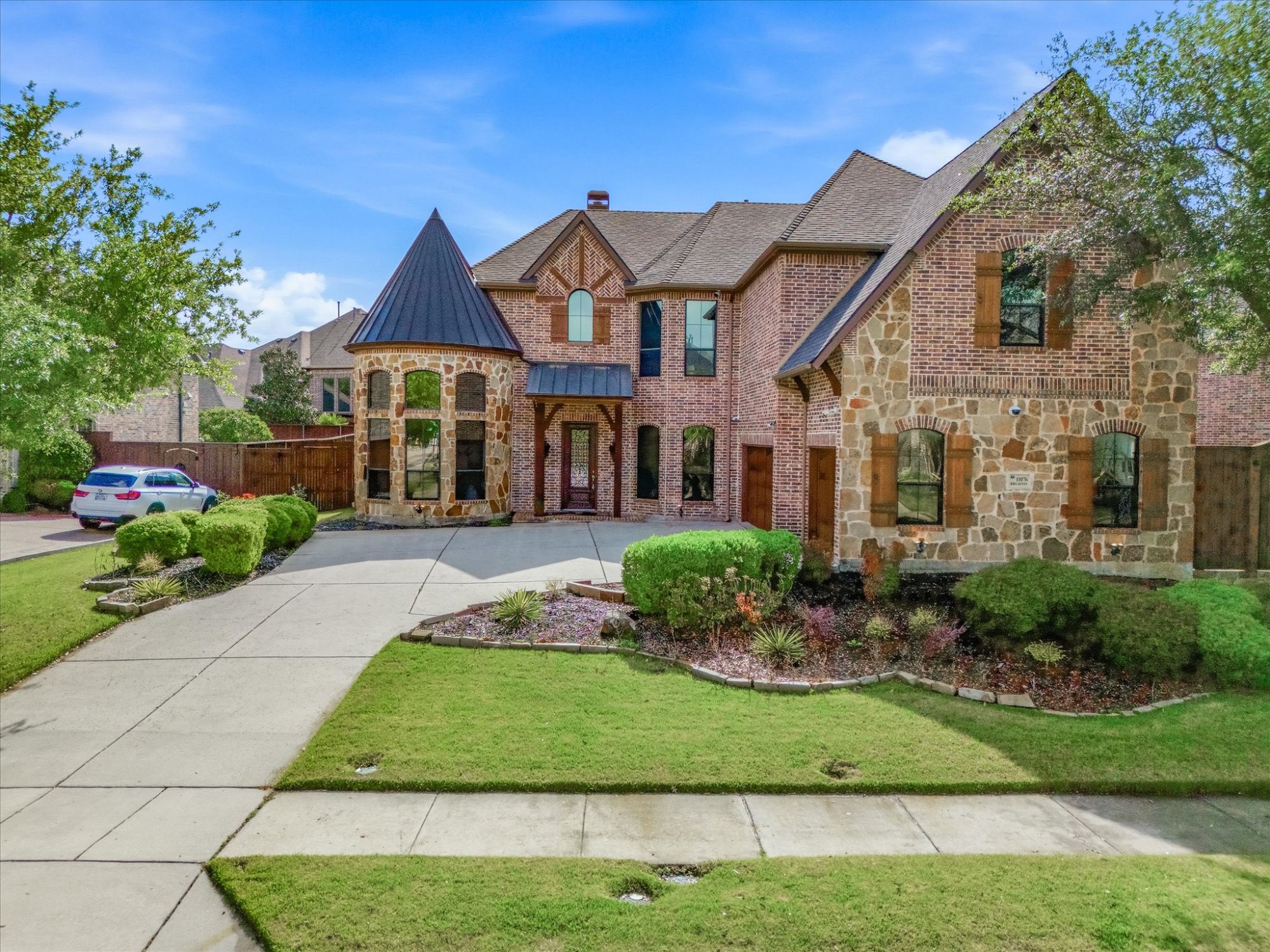 11076 Brighton Lane