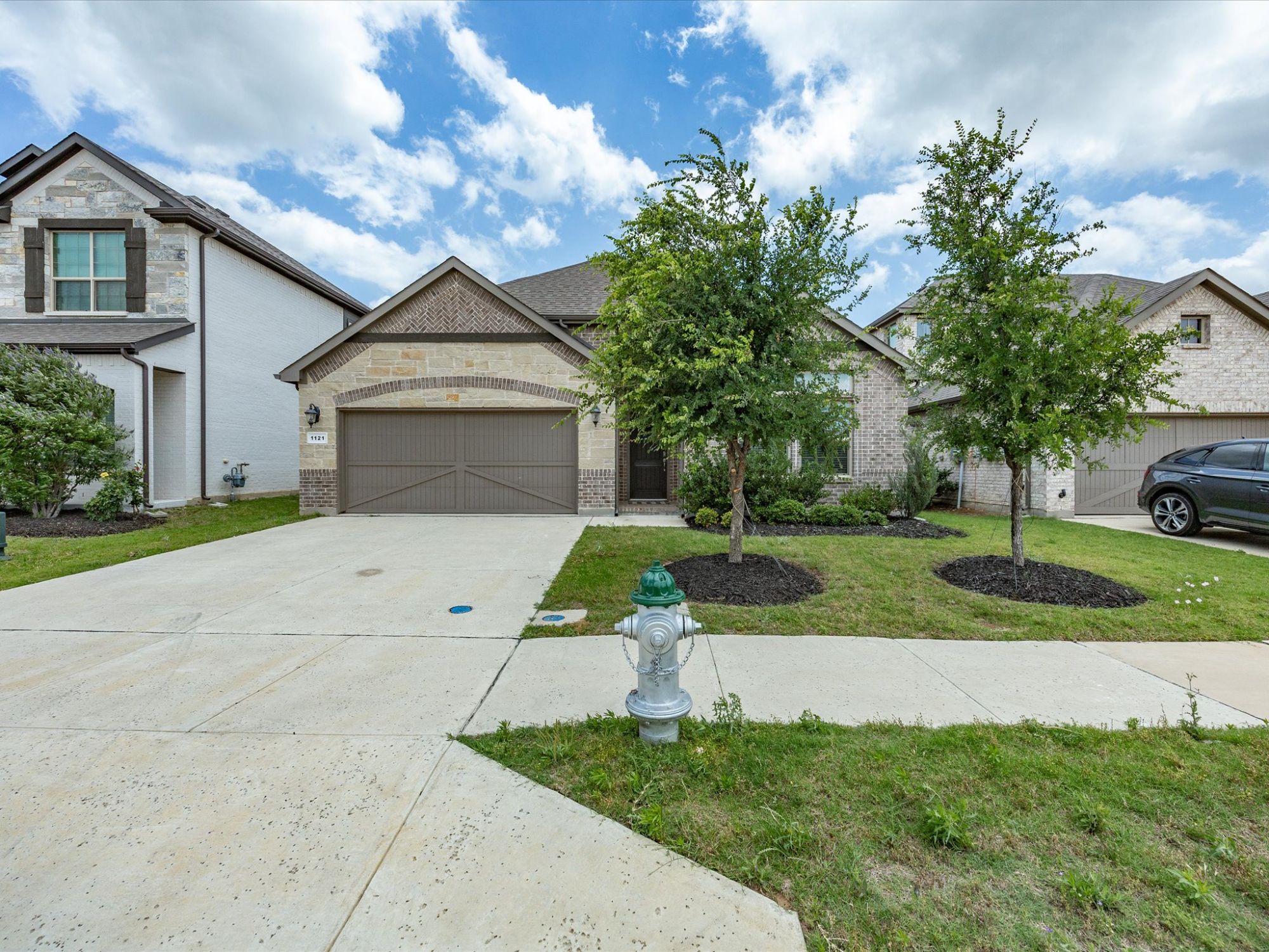 1121 Knightsbridge Road