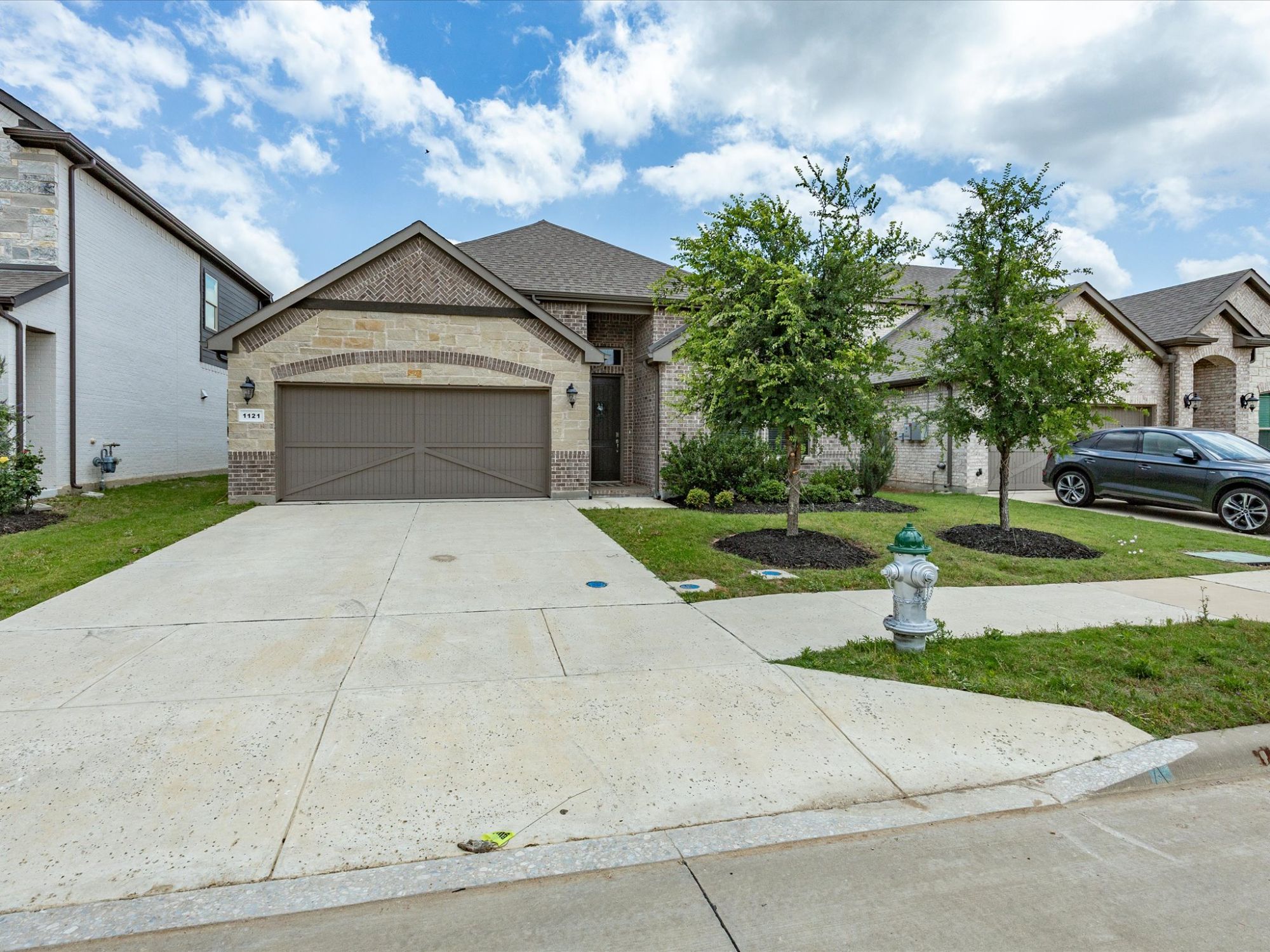 1121 Knightsbridge Road