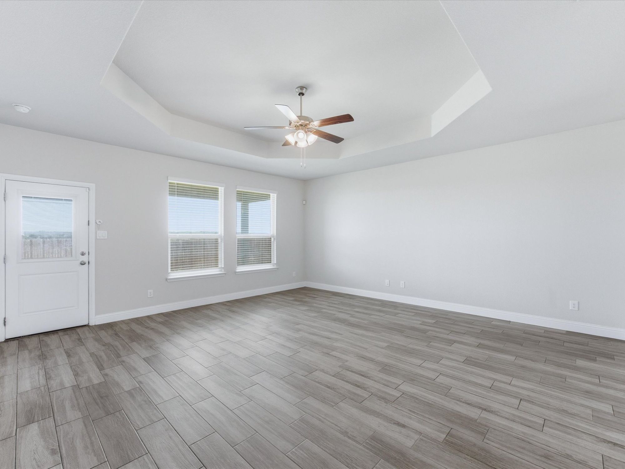 1121 Knightsbridge Road