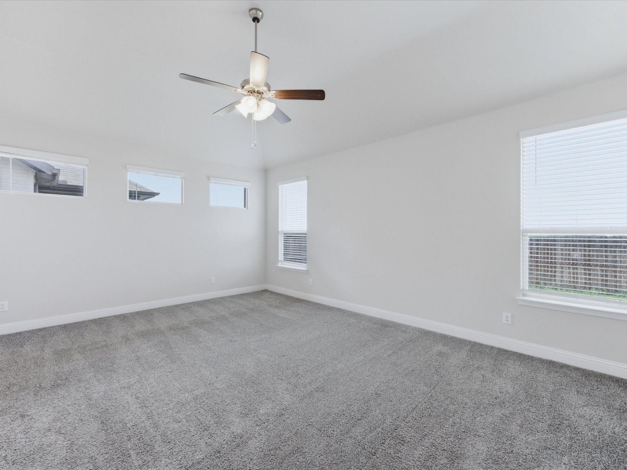 1121 Knightsbridge Road