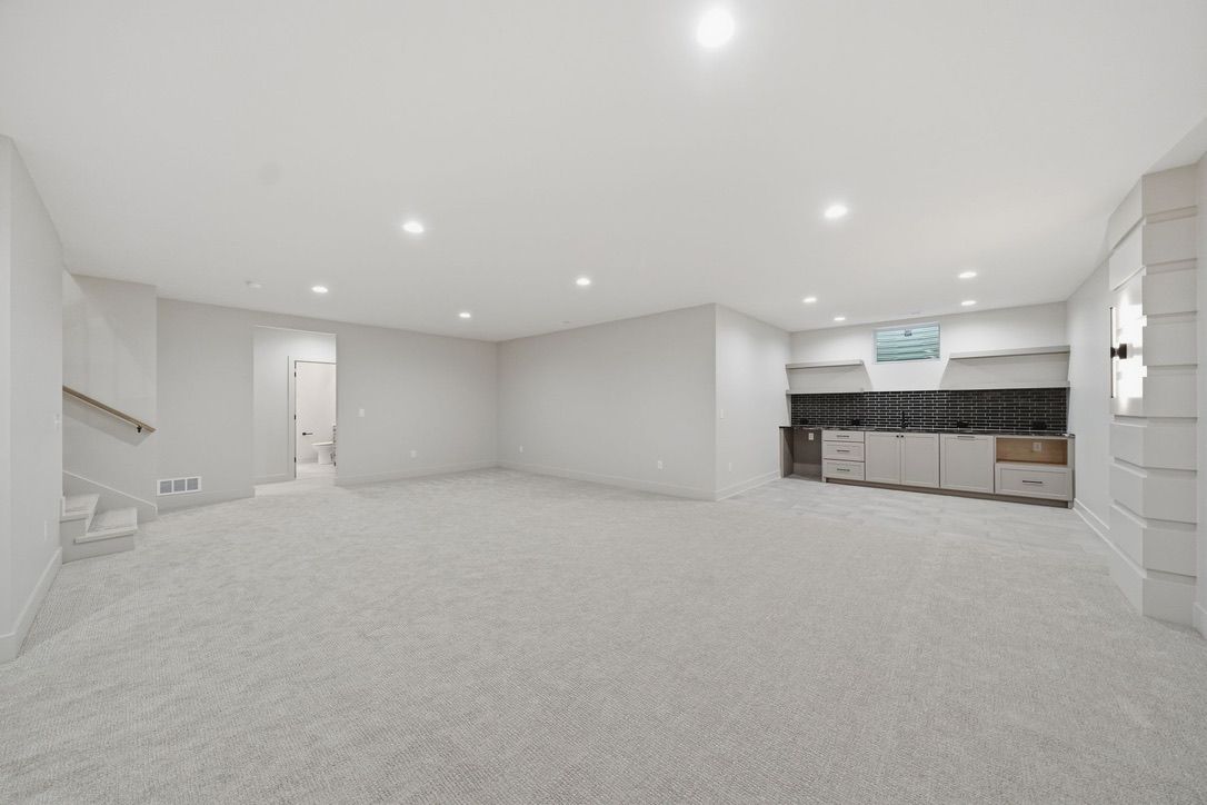 8015 S 43rd Street