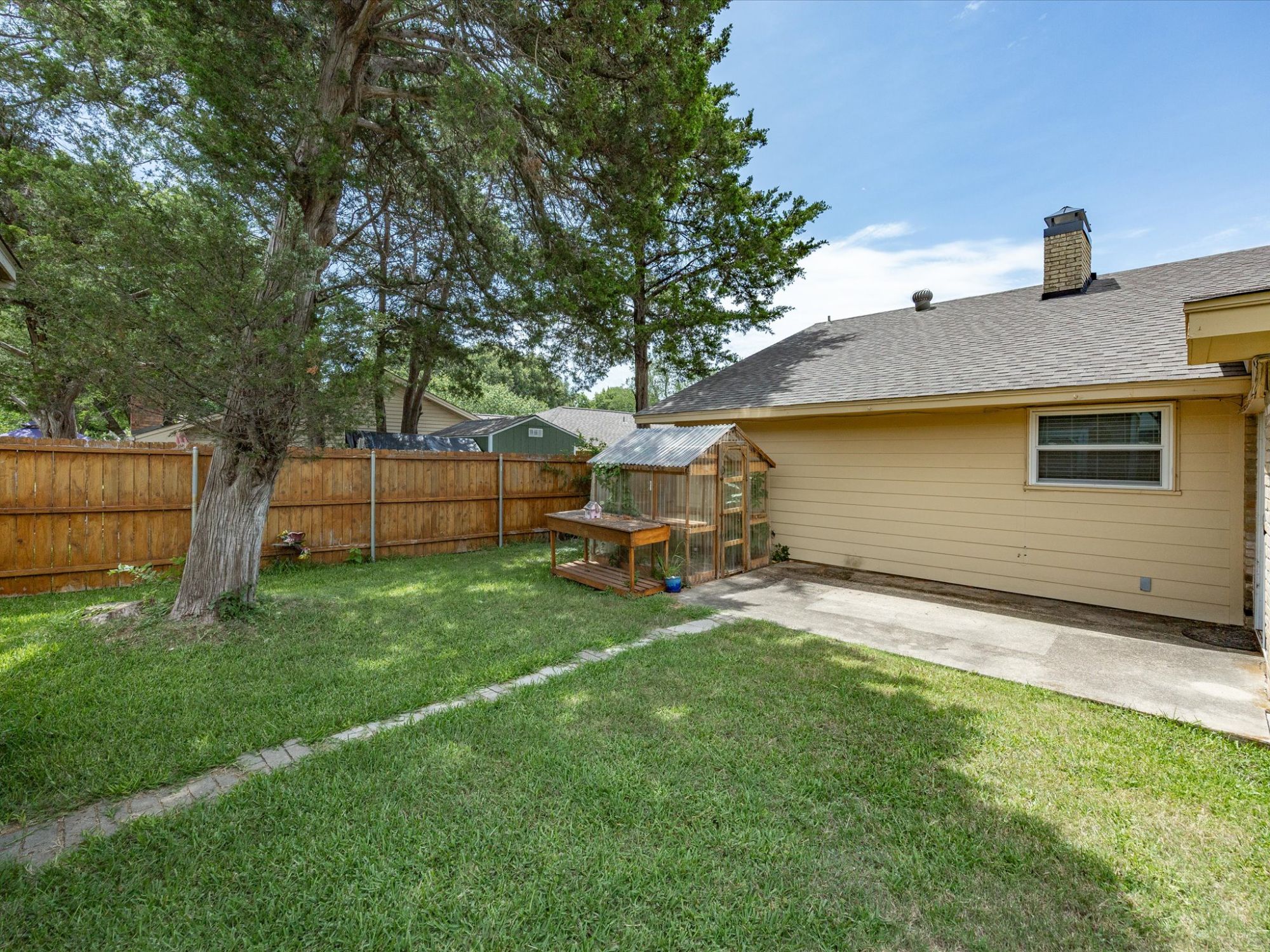 1327 Big Stone Gap Road