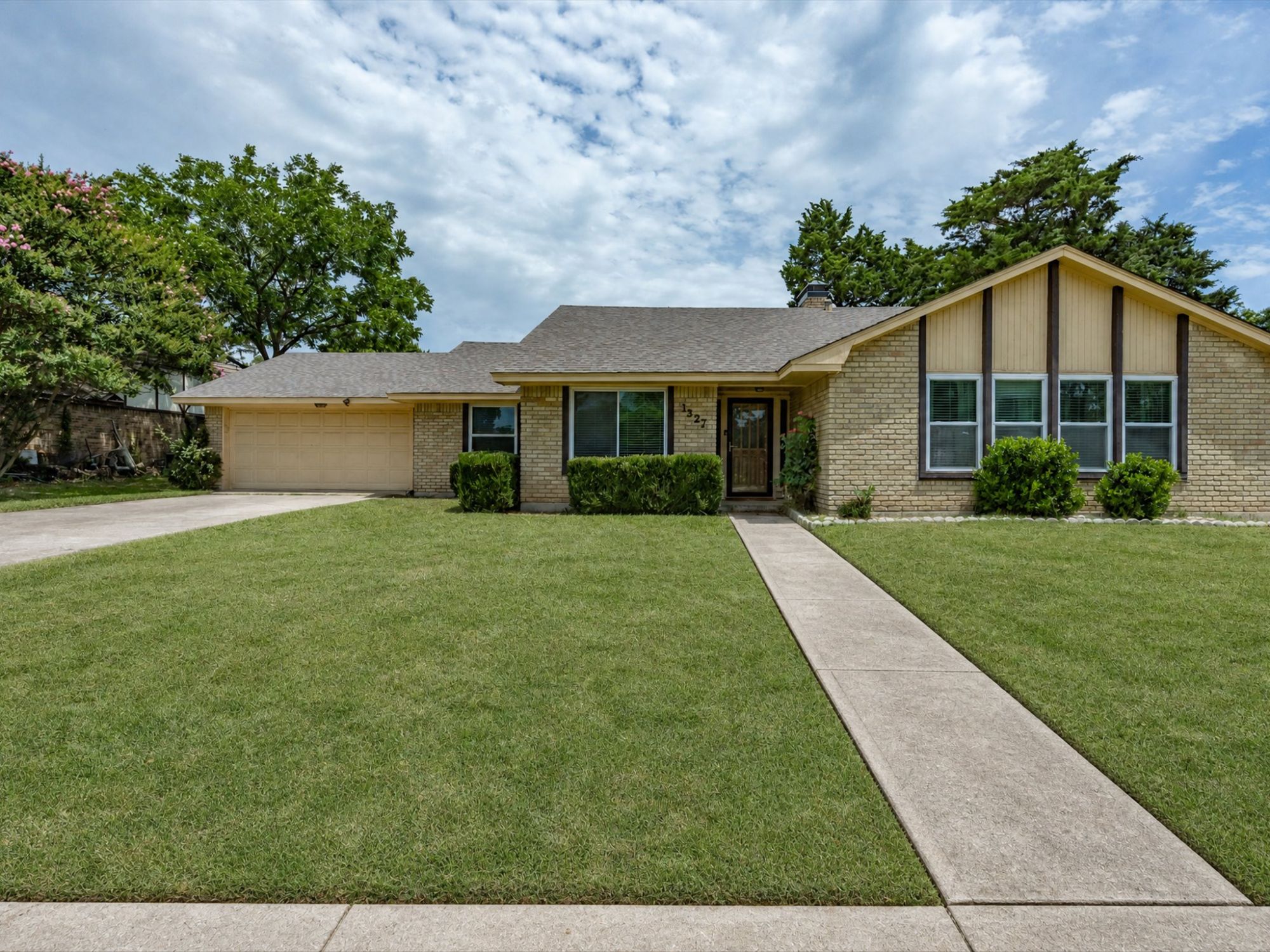 1327 Big Stone Gap Road