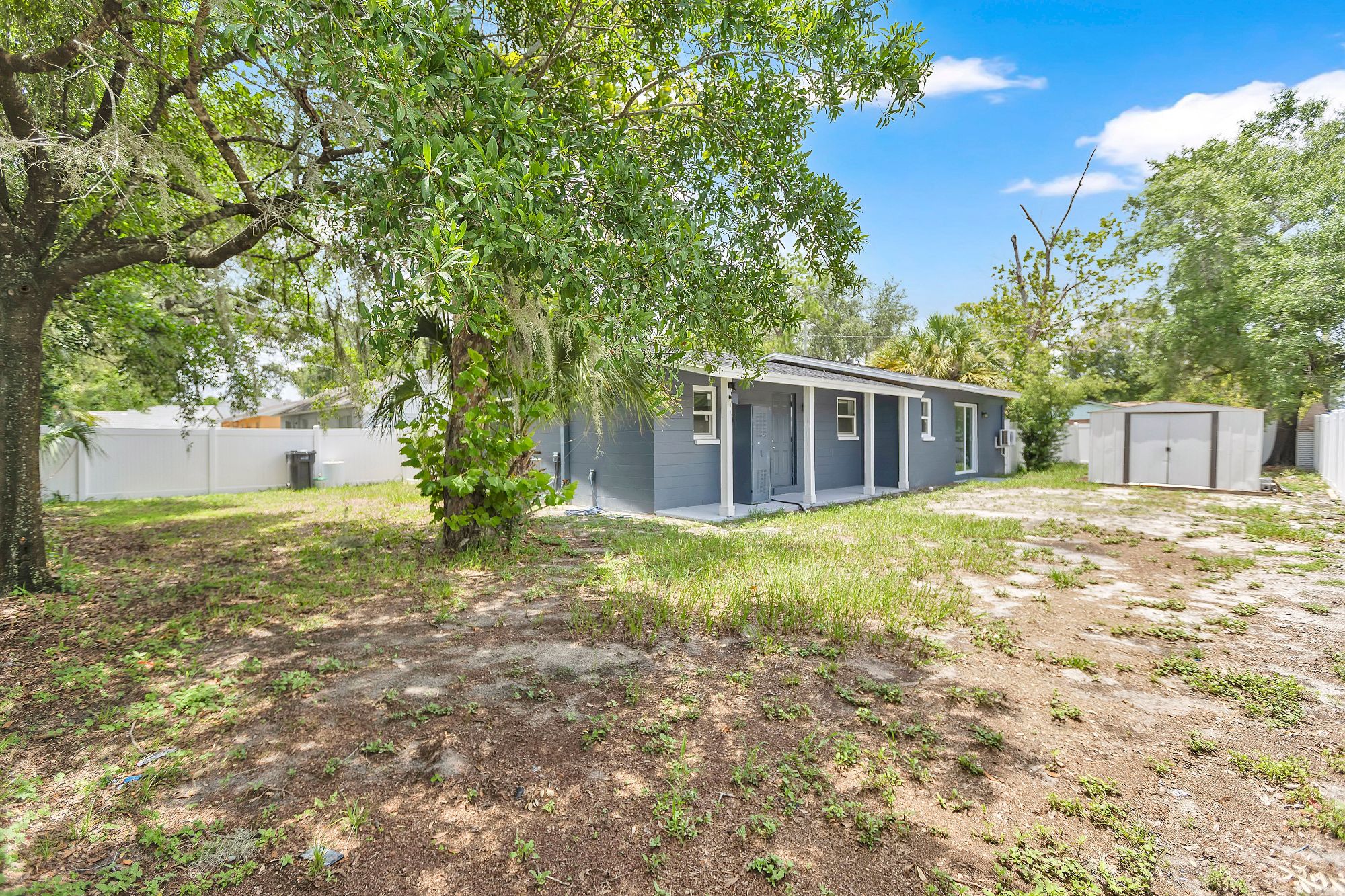 1409 College Park Lane