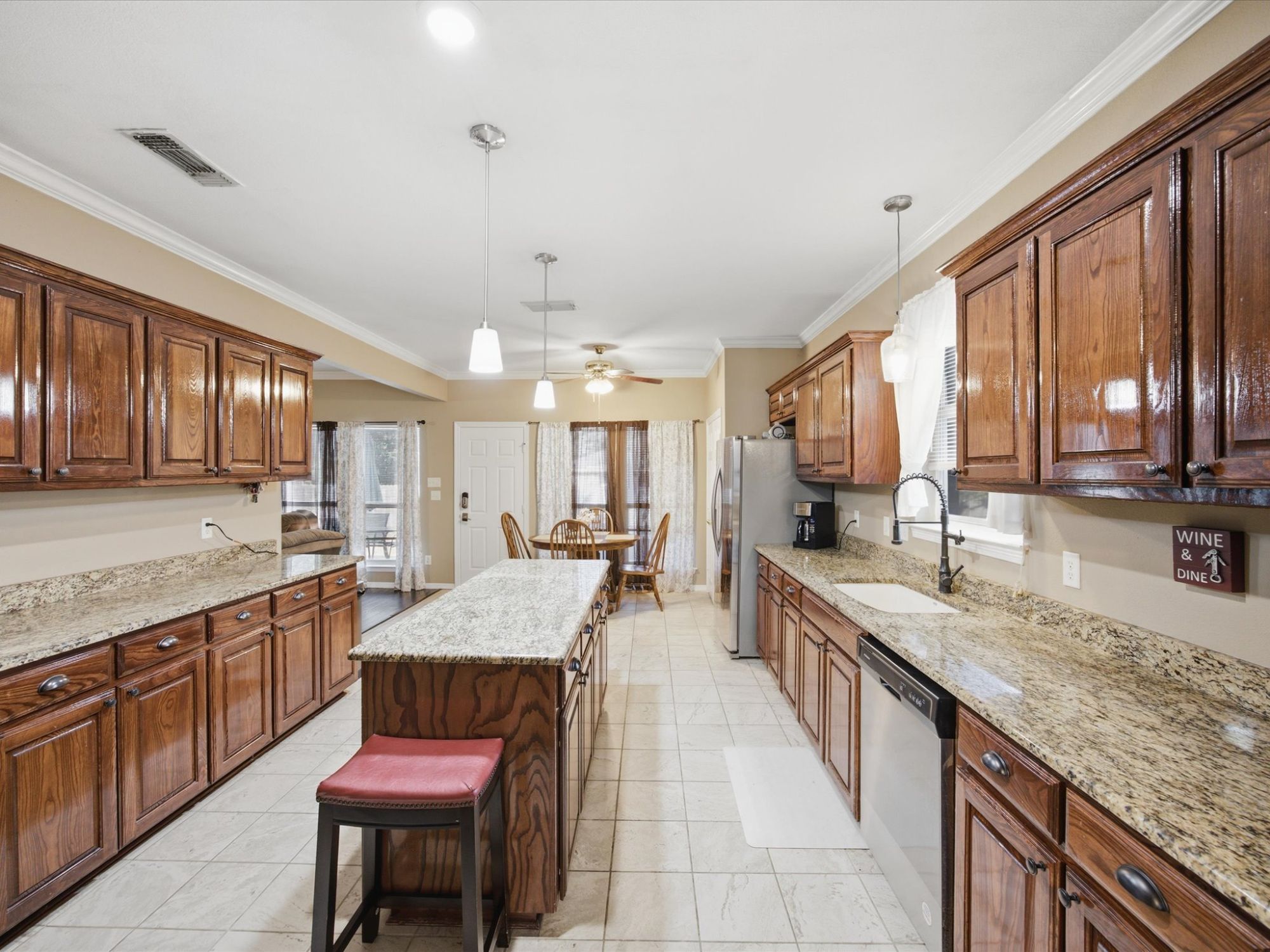 5004 Vaquero Drive