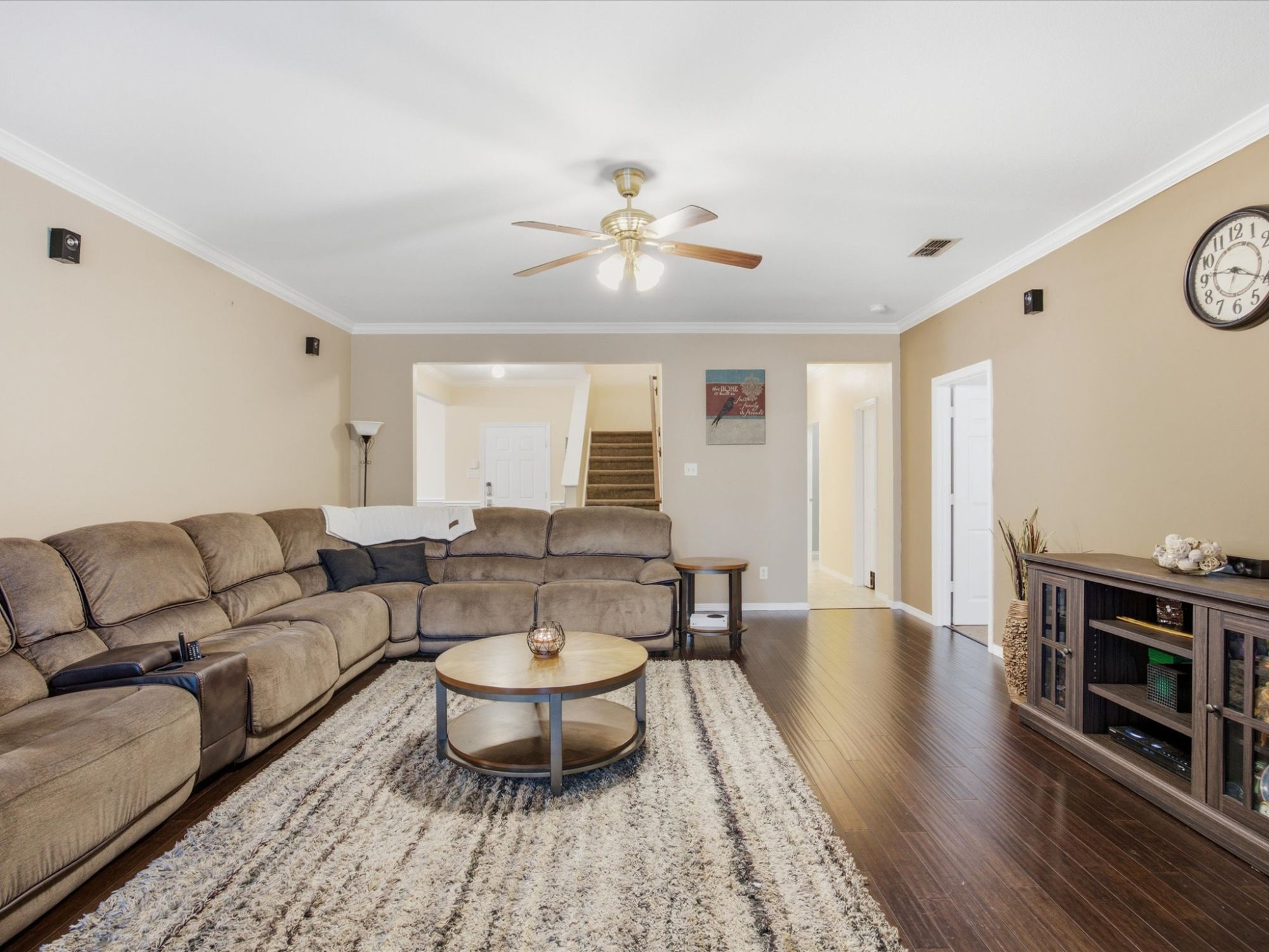 5004 Vaquero Drive