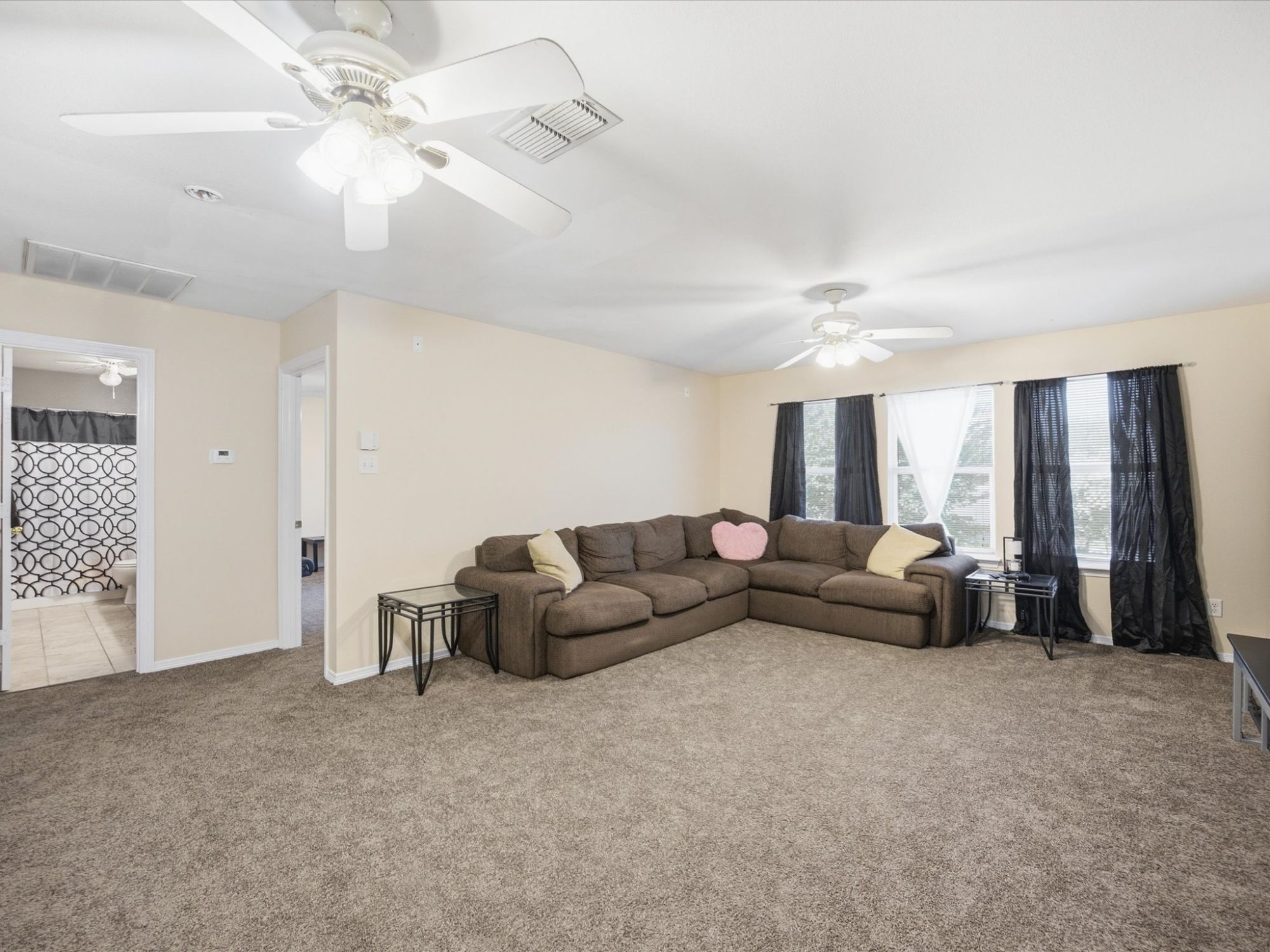 5004 Vaquero Drive