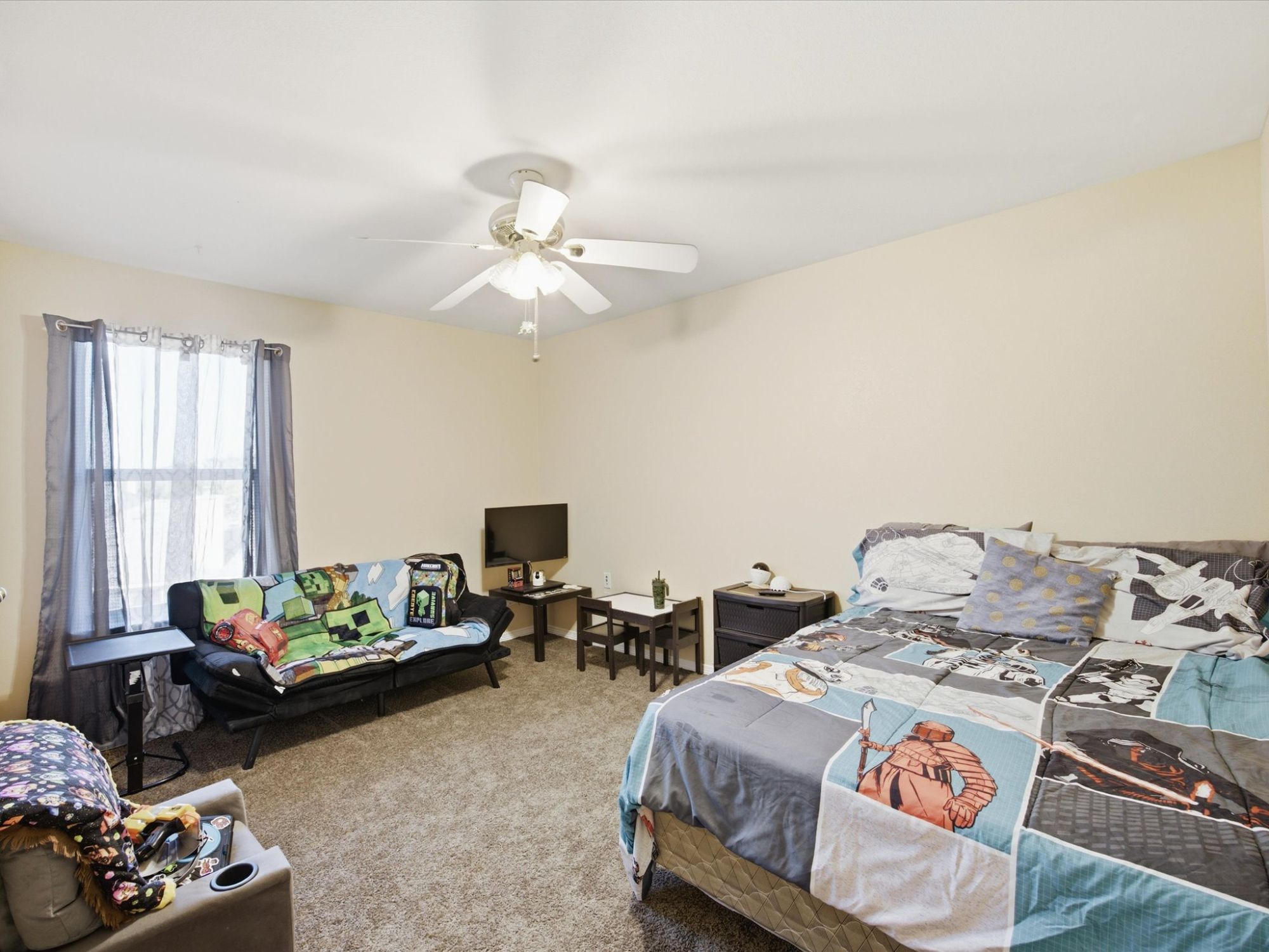 5004 Vaquero Drive