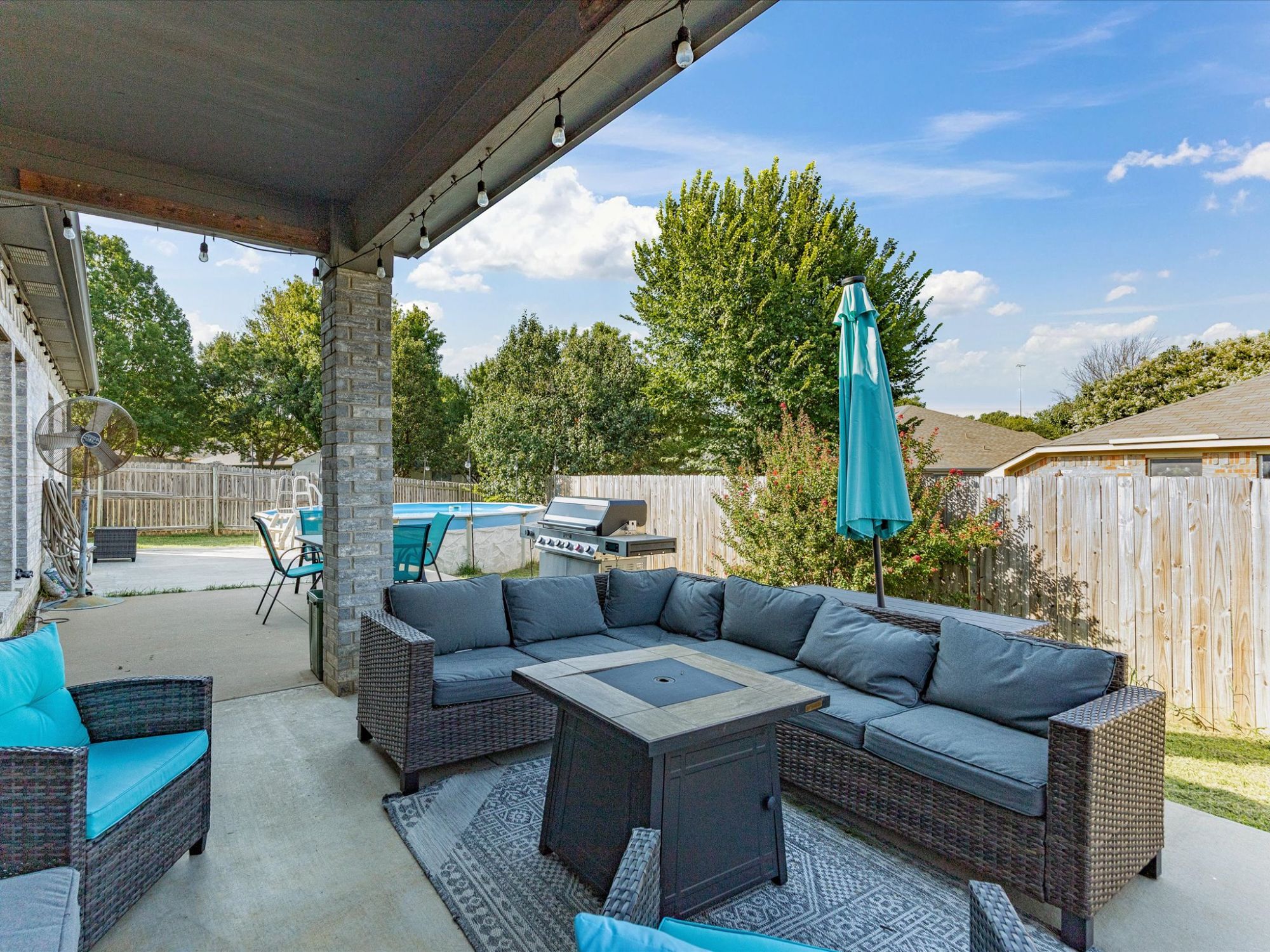 5004 Vaquero Drive