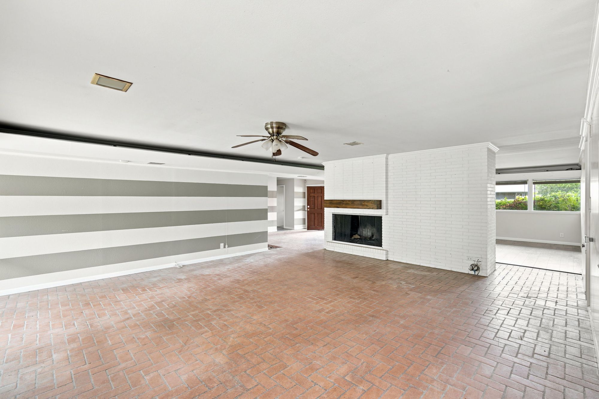1444 Oaklawn Drive