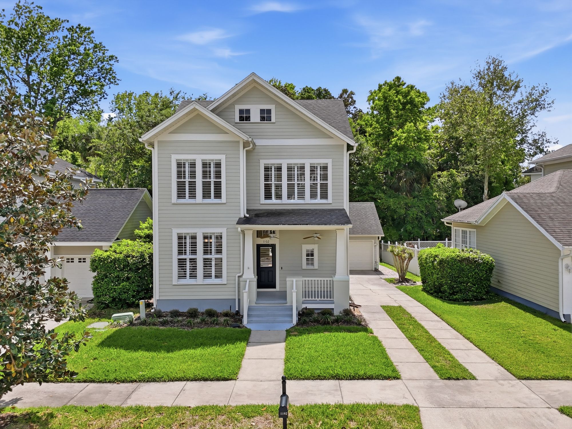 1102 Banks Rose Court
