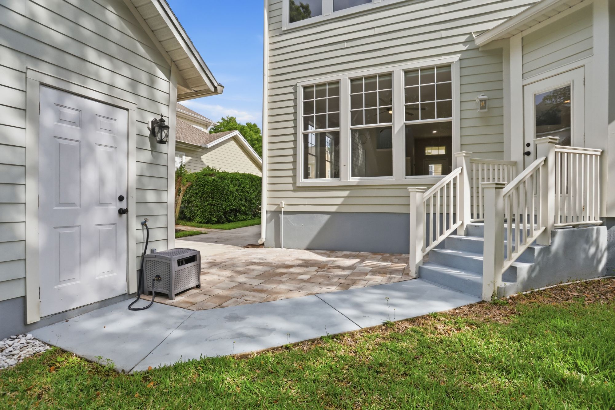 1102 Banks Rose Court