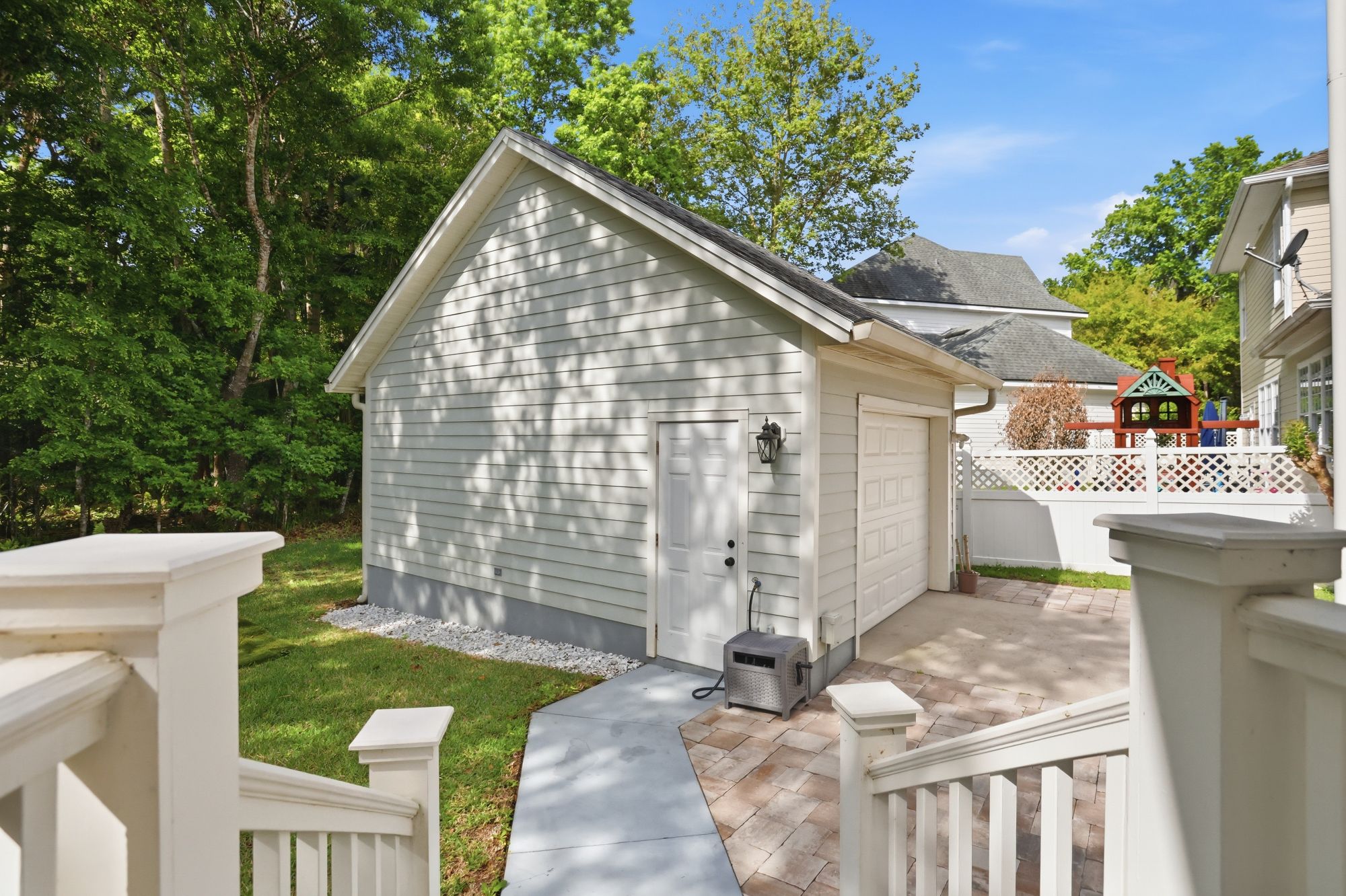 1102 Banks Rose Court