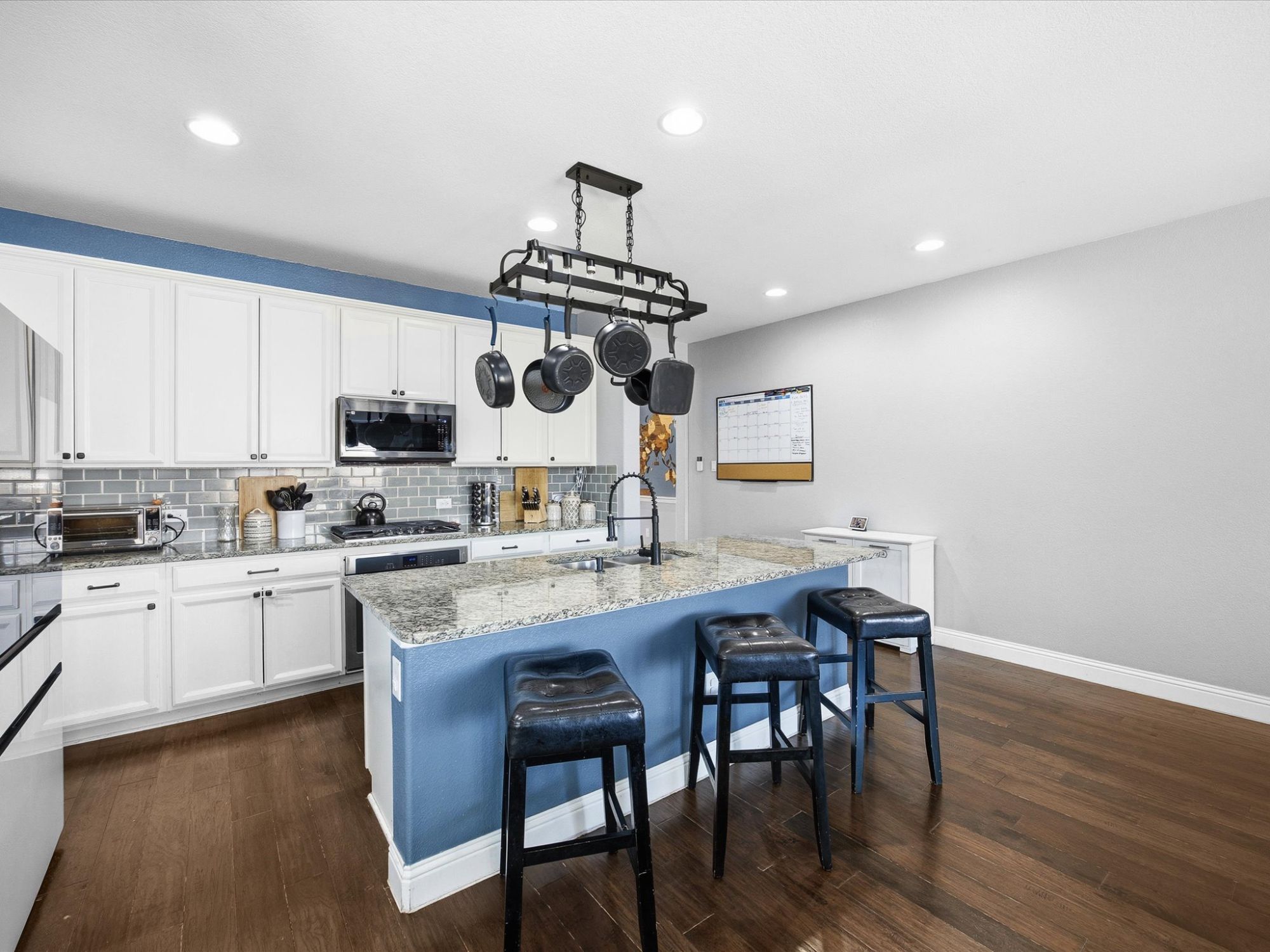 1056 Mesa Crest Drive