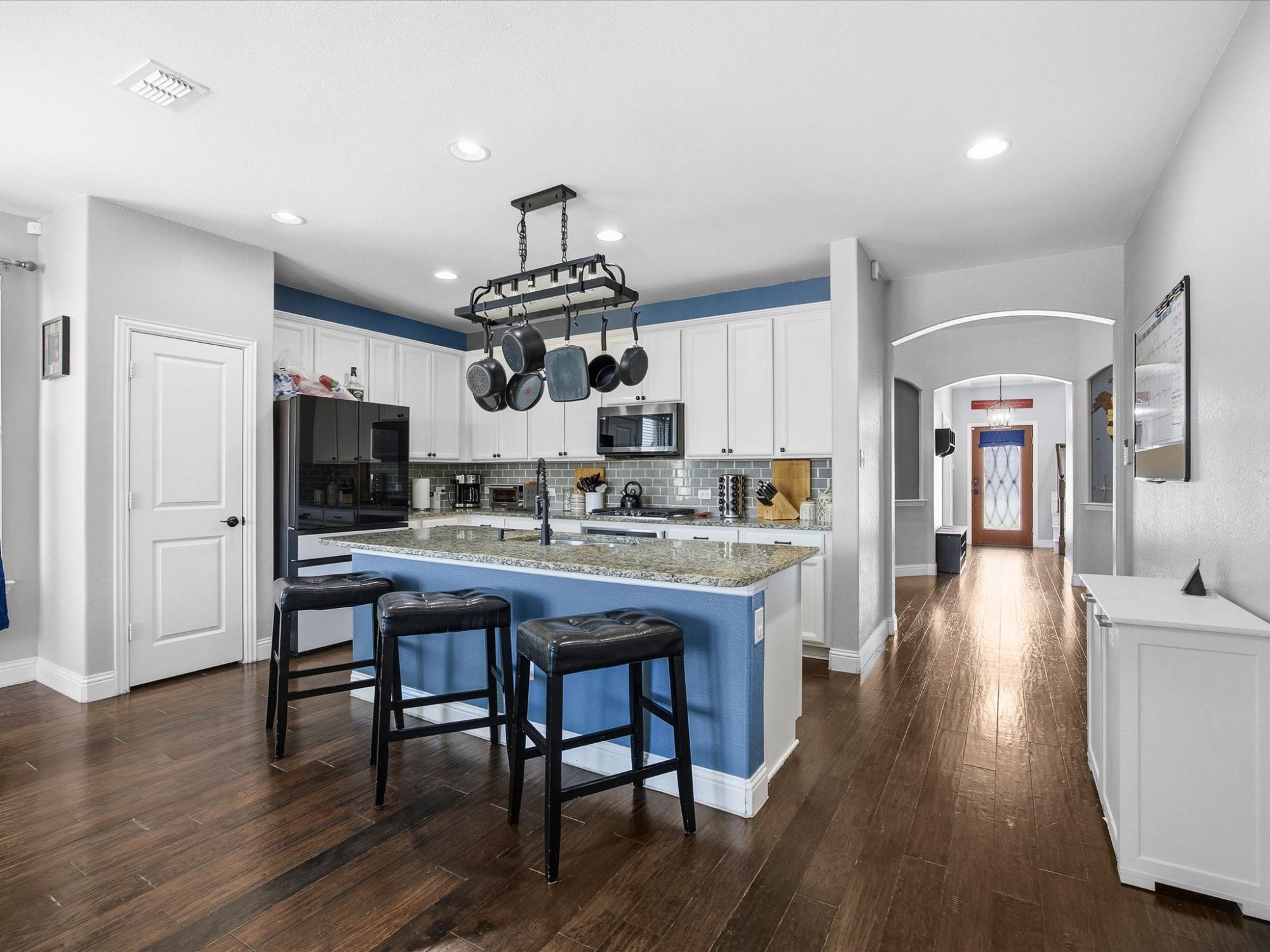 1056 Mesa Crest Drive