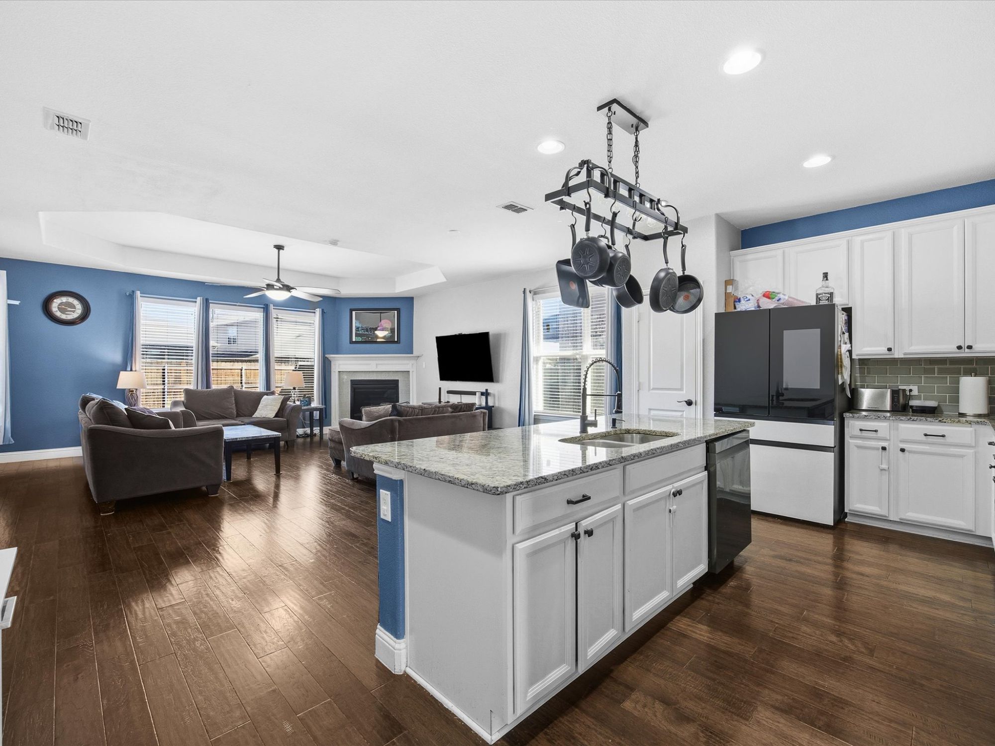 1056 Mesa Crest Drive