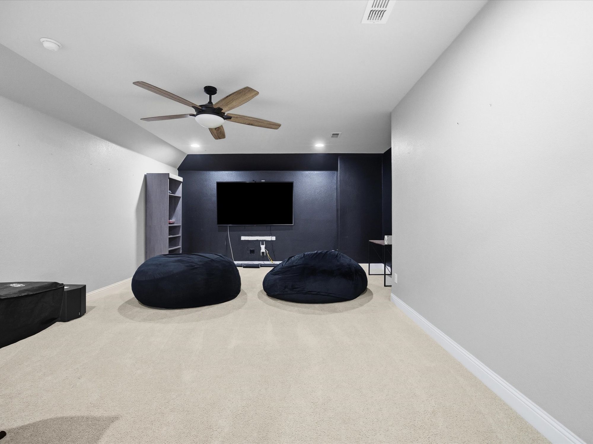 1056 Mesa Crest Drive