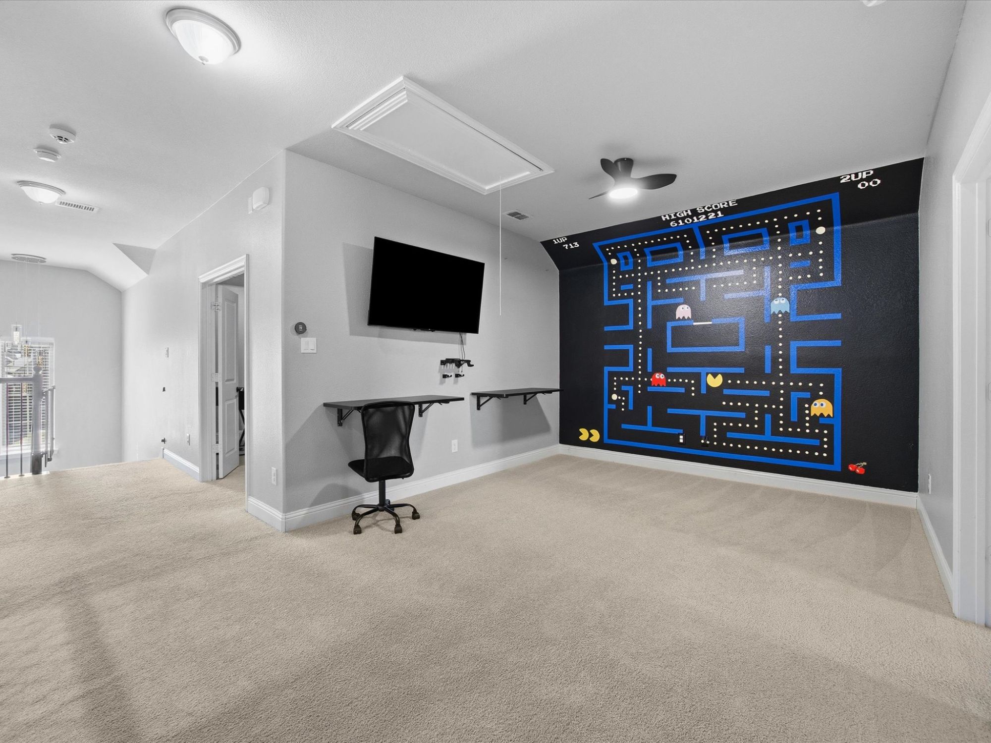1056 Mesa Crest Drive