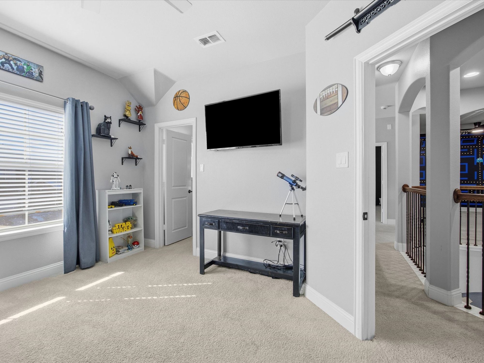 1056 Mesa Crest Drive