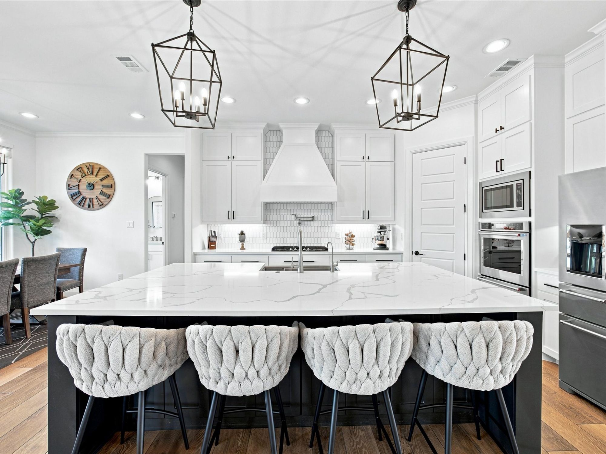 1095 Pioneer Crossing