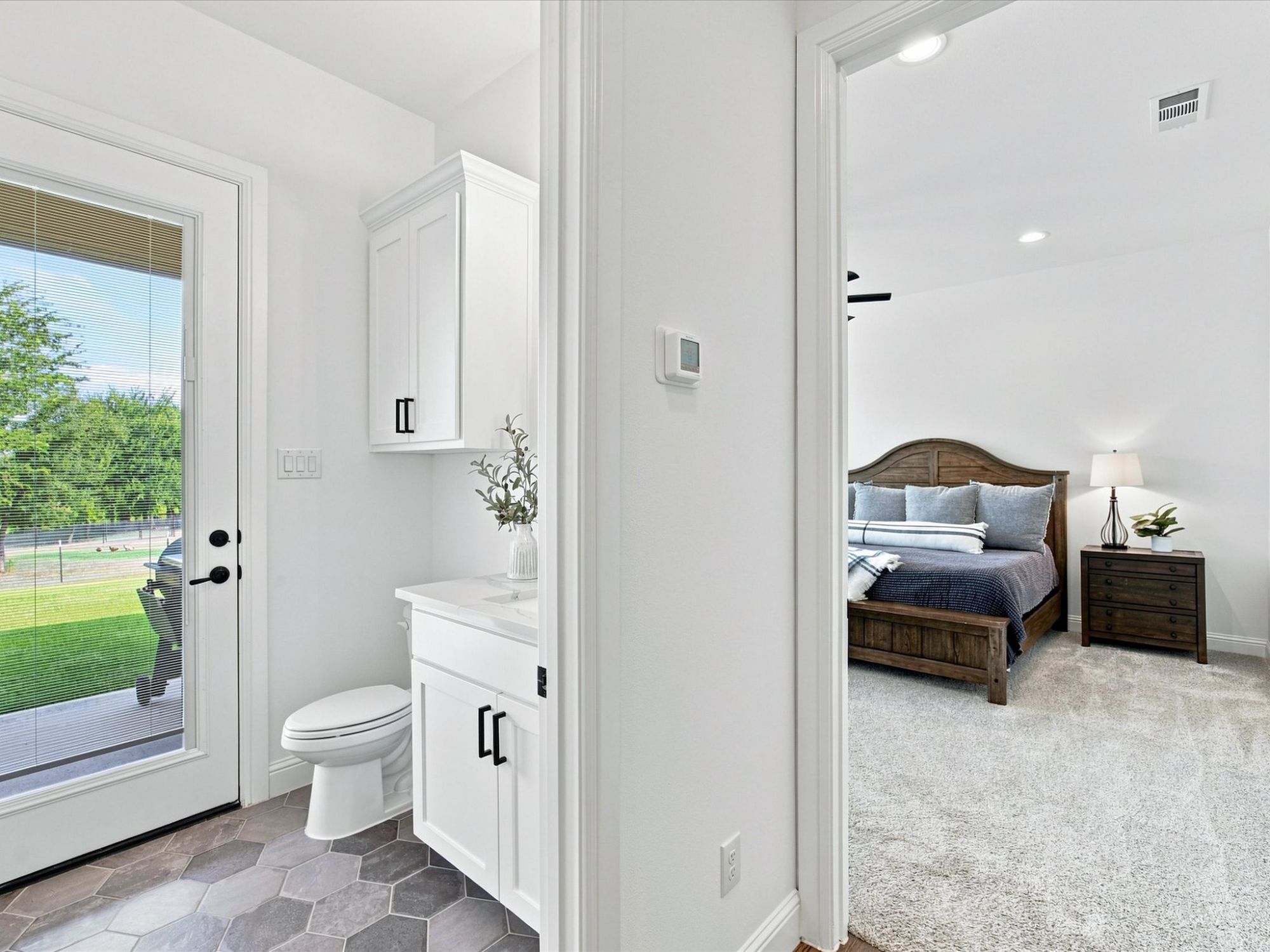 1095 Pioneer Crossing