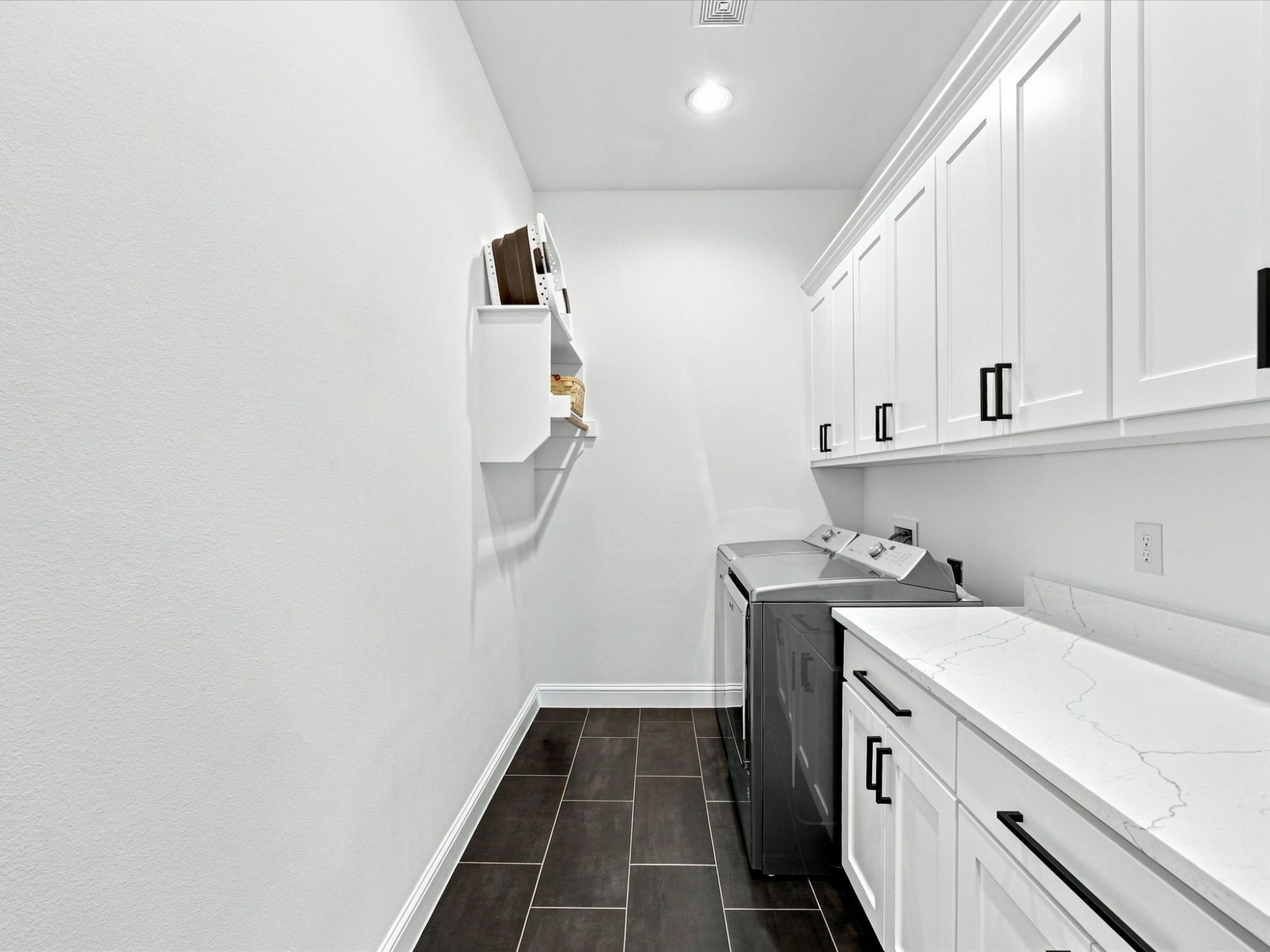 1095 Pioneer Crossing