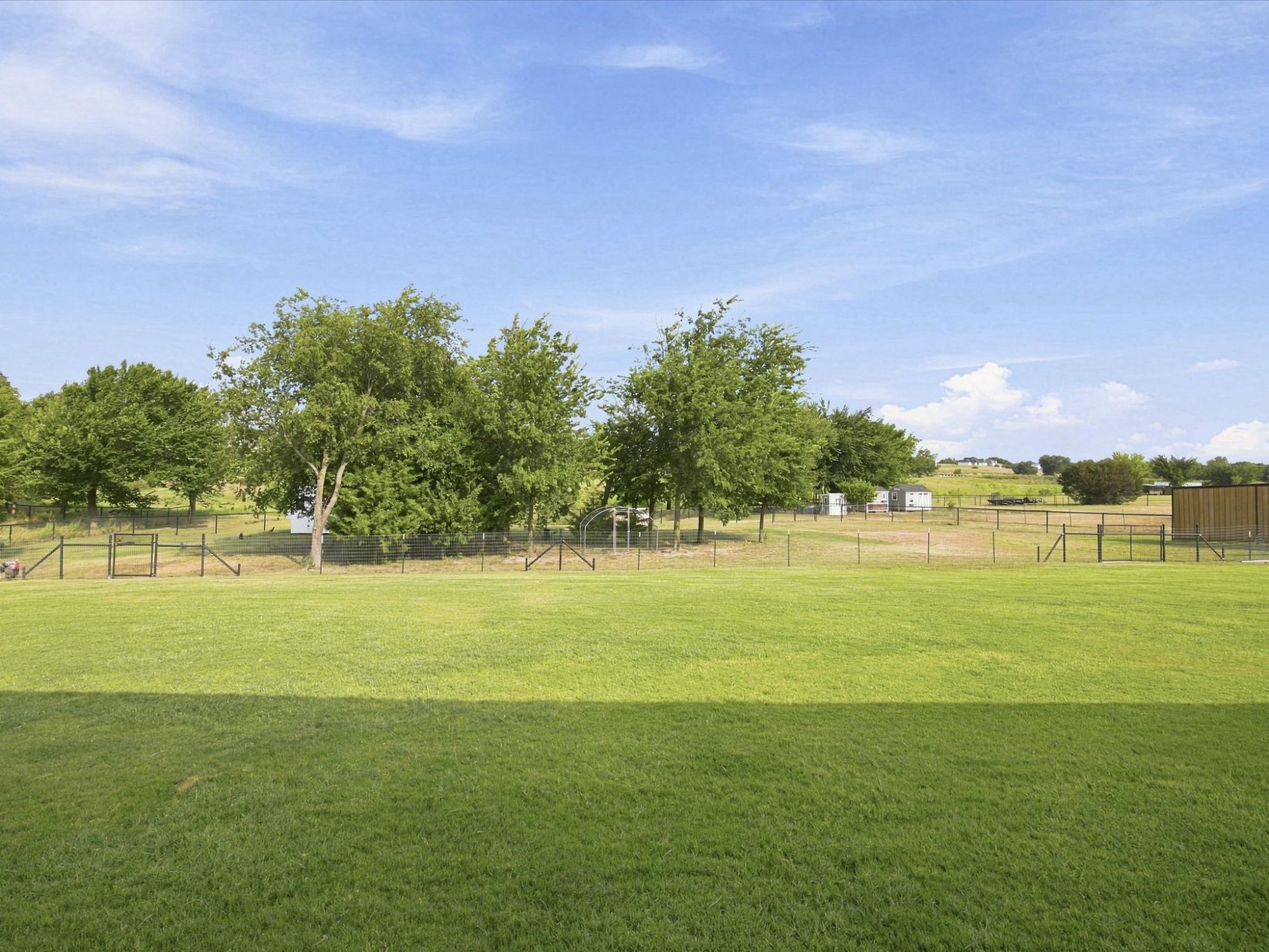 1095 Pioneer Crossing