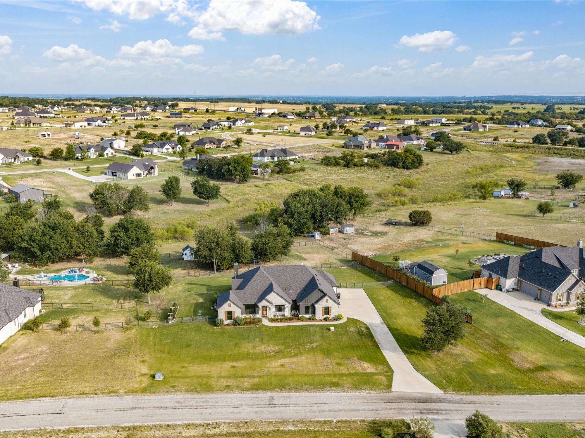 1095 Pioneer Crossing
