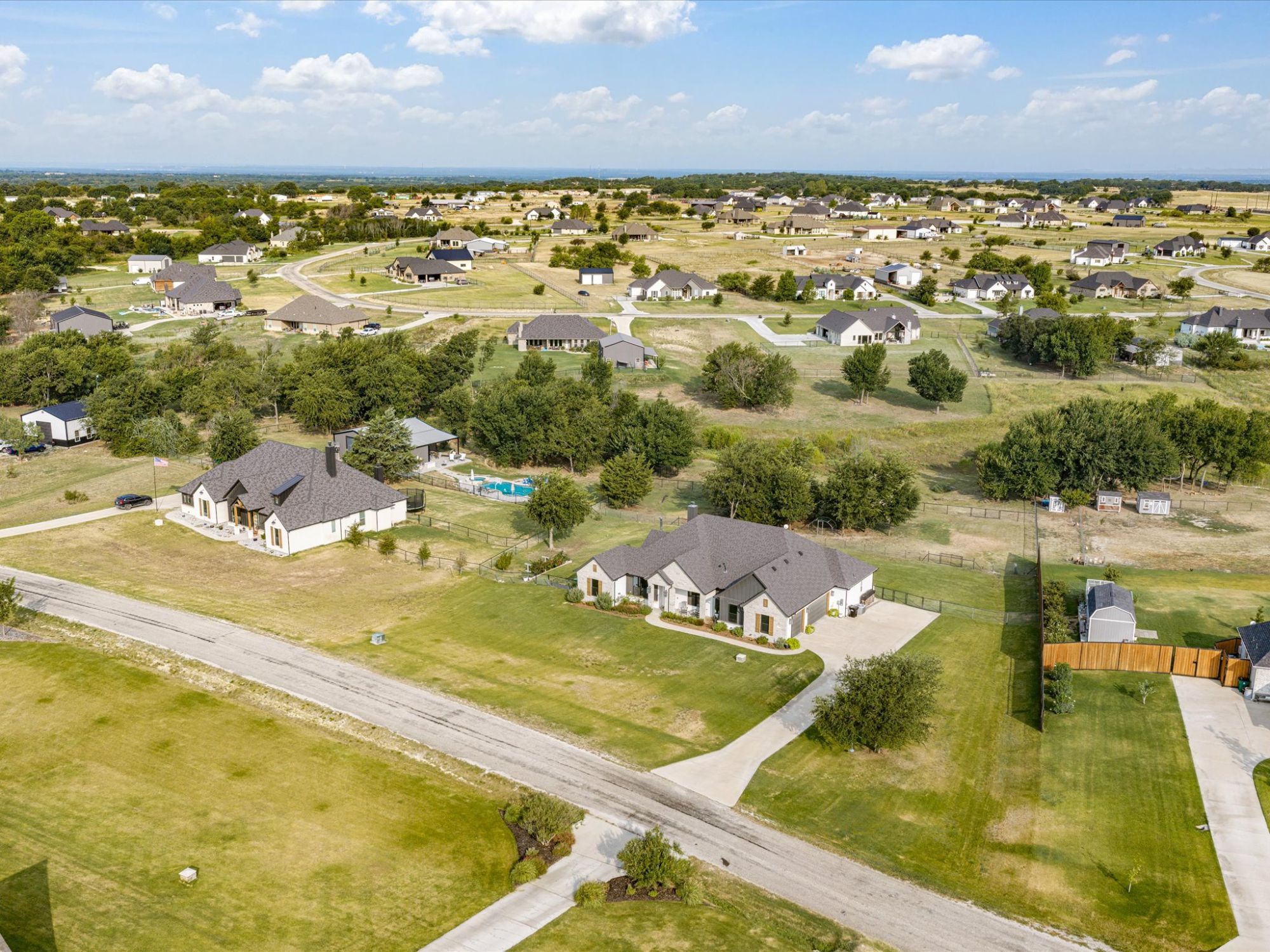 1095 Pioneer Crossing