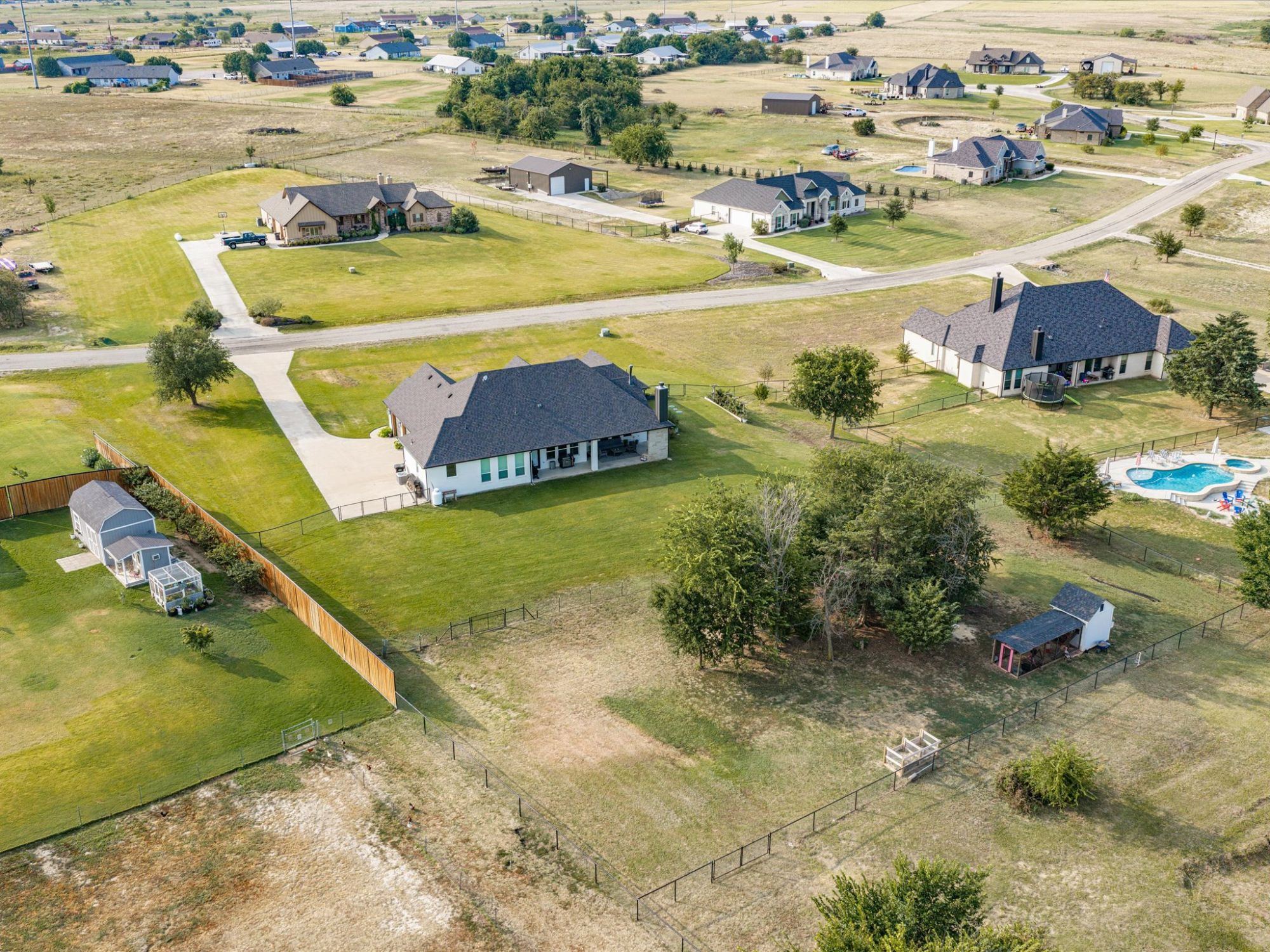 1095 Pioneer Crossing