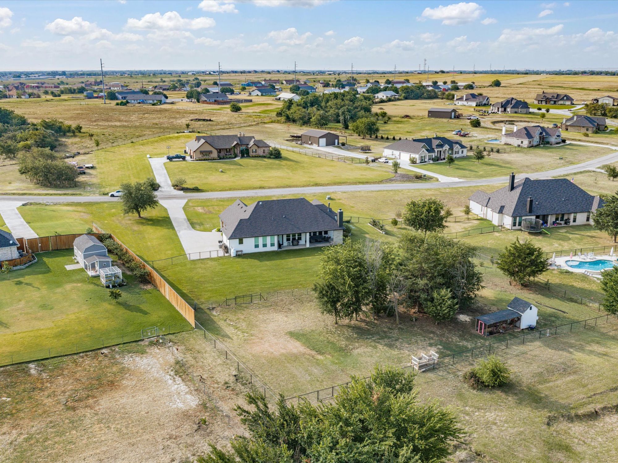 1095 Pioneer Crossing