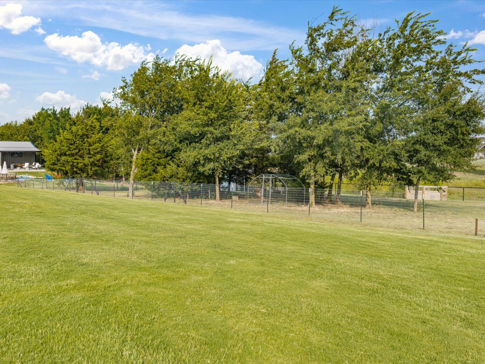 1095 Pioneer Crossing