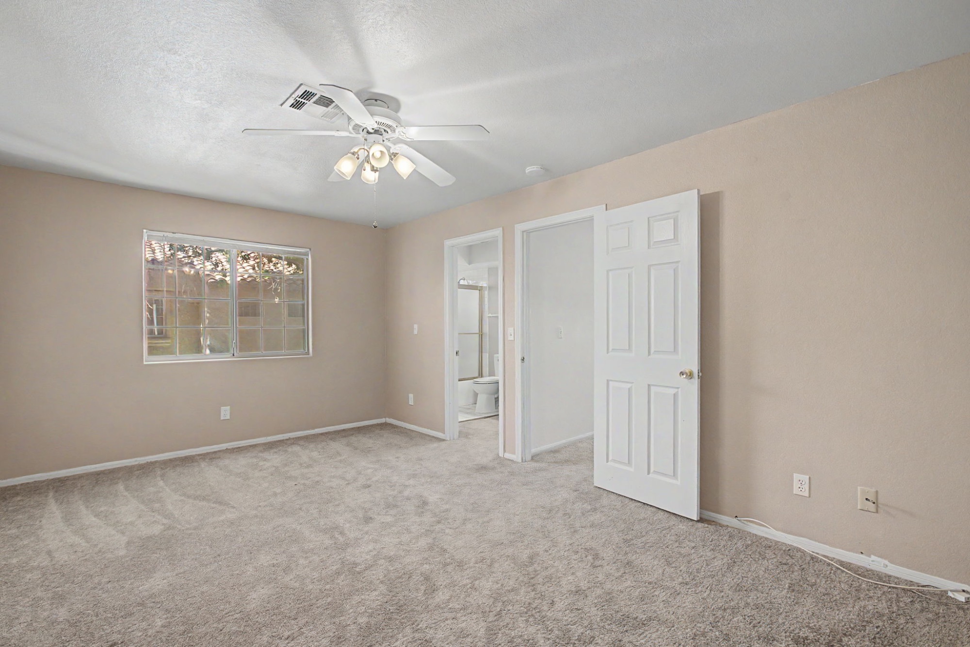 2800 Elm Creek Dr #202
