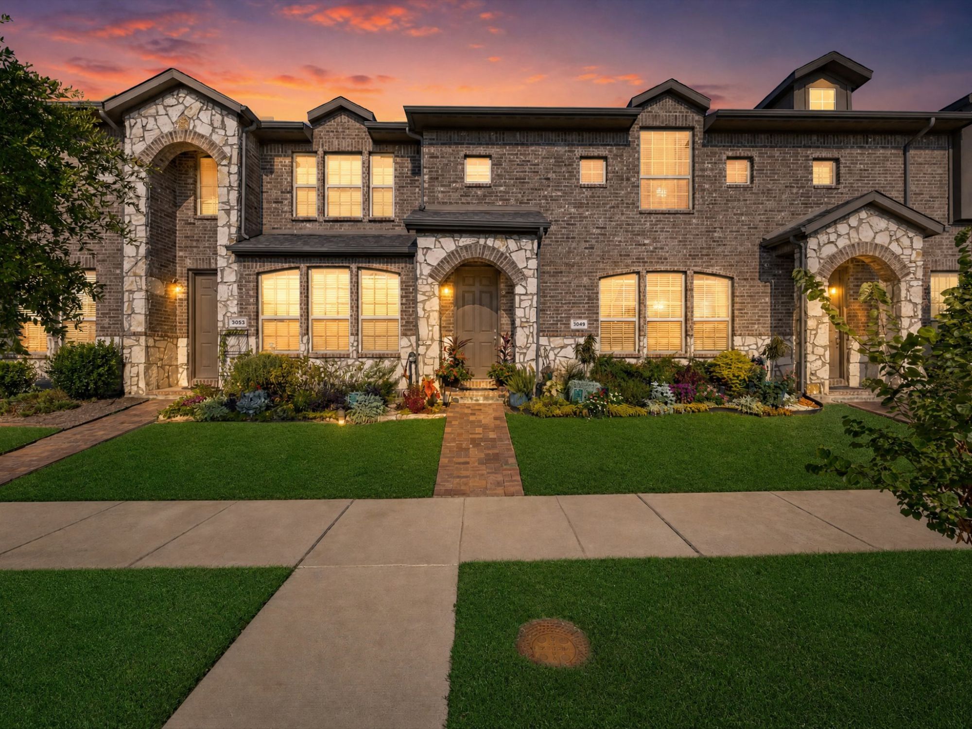 3049 Solana Circle