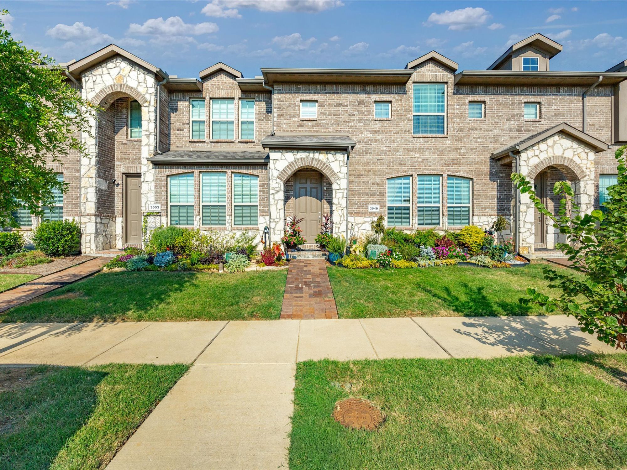 3049 Solana Circle